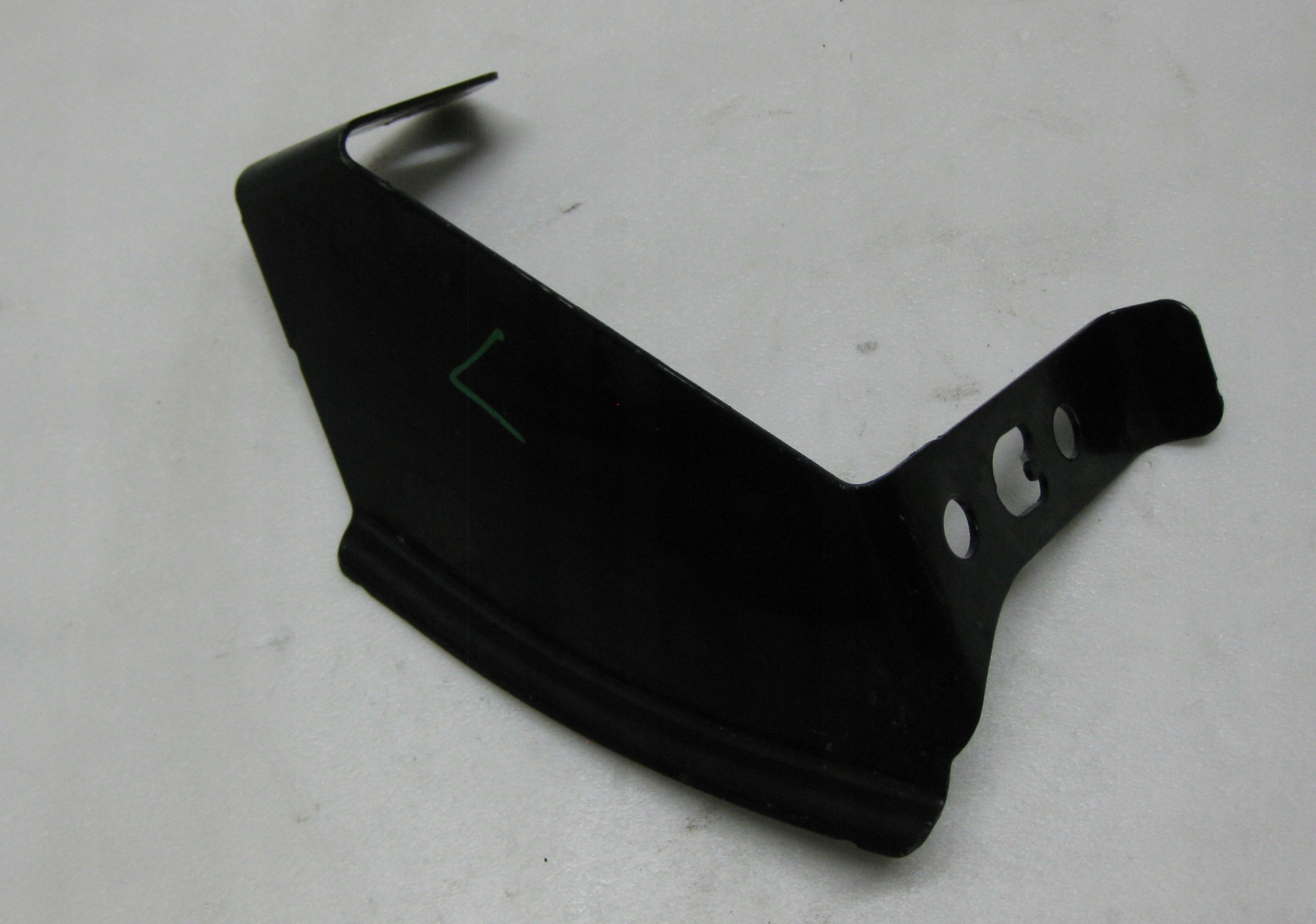 RENAULT MASTER III links halter der stoßstange vorne 764216334R