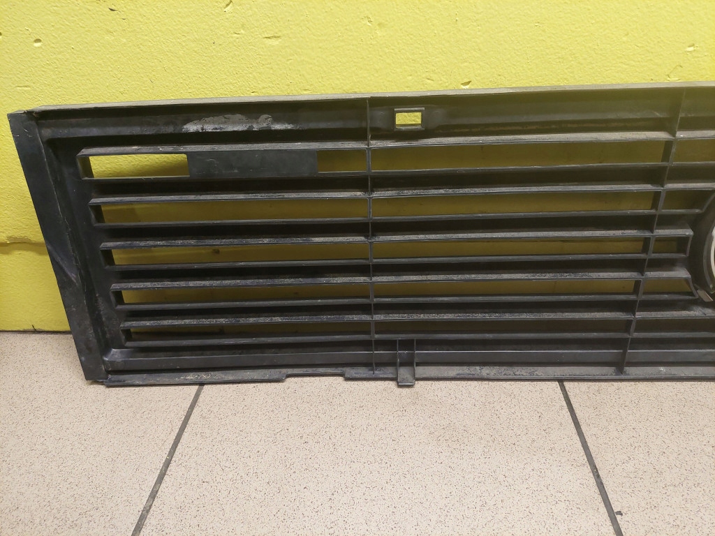 VW LT 28 und Grill Kühlergrill