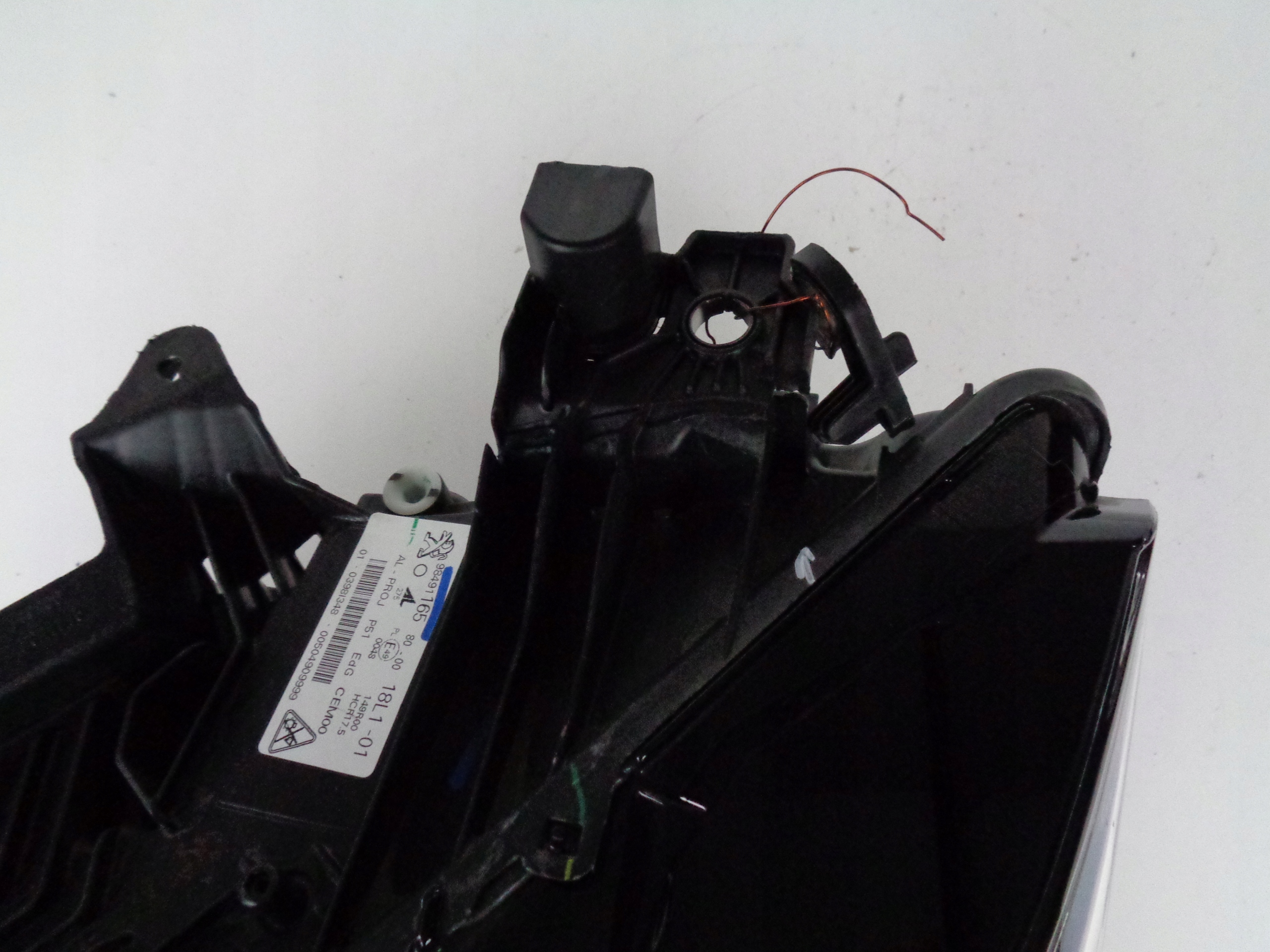 light left REFLEKTOR PEUGEOT 308 III 22- FULL LED