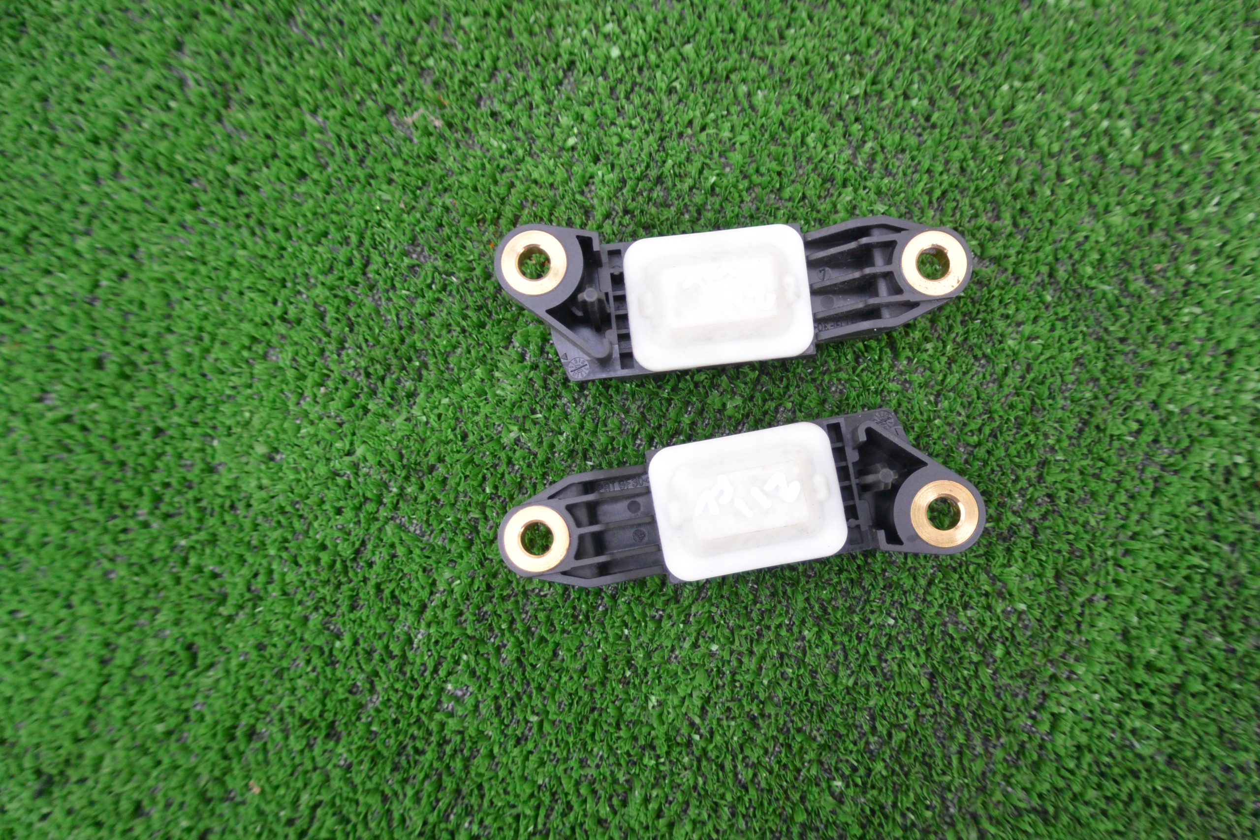SENSOR Crashsensor Drucksensor MERCEDES-BENZ E-KLASA CLS-KLASA W211 W219 LIFT KPL