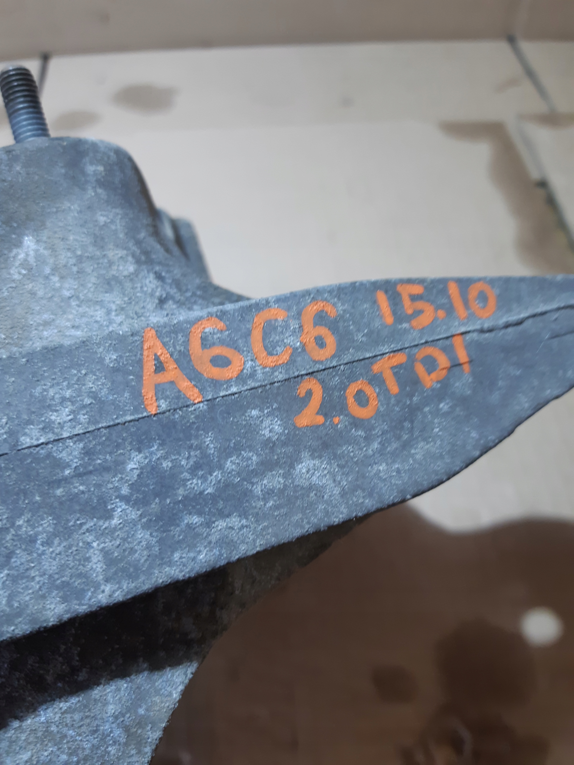 AUDI A6 C6 2.0 TDI Supporto Supporti motore usato 4F0199351AG