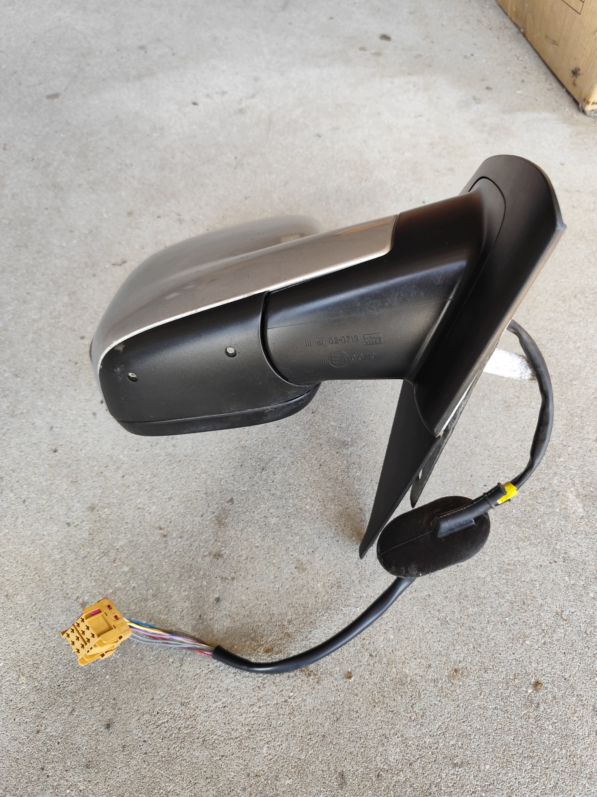 VW T5 mirror right of the passenger/ pasazer 9 PIN silver