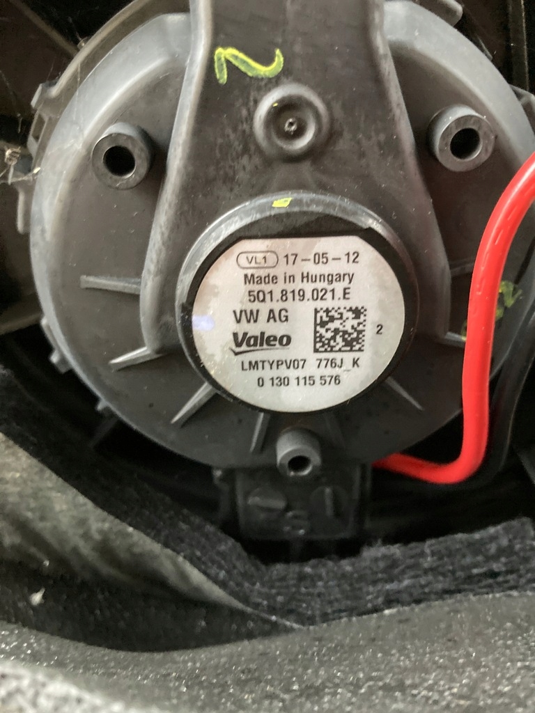 Audi A3 8V E-TRON 1.4 TFSI радиатор отопителя отопитель салона 5QE816005