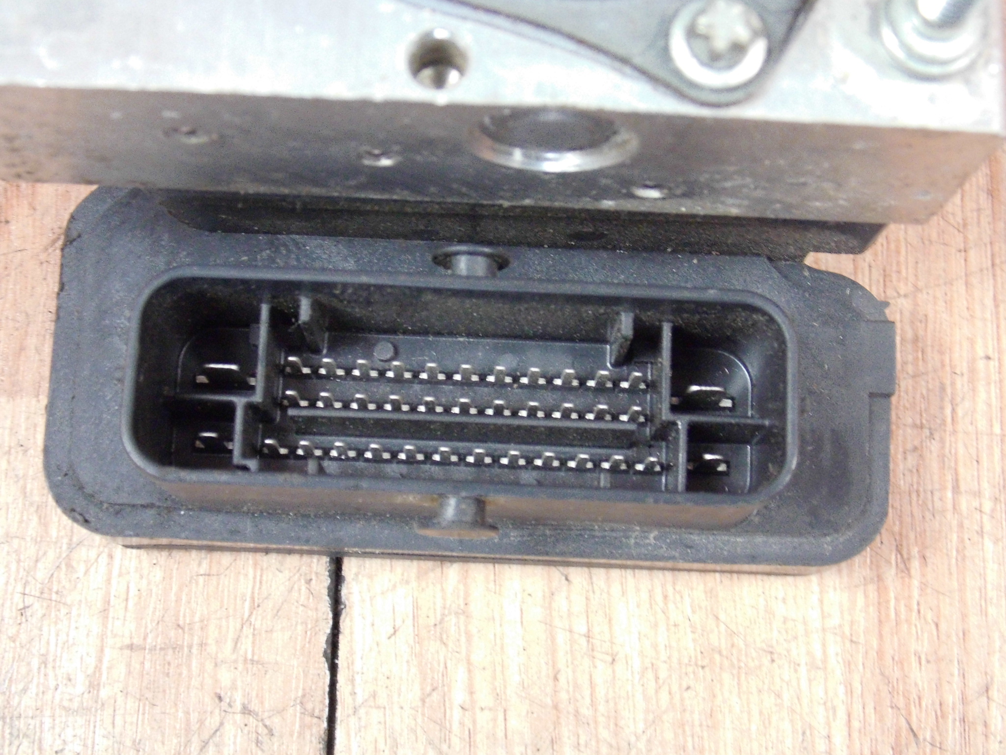 Nissan X-Trail T32 pumpa ABS 476604CC0A