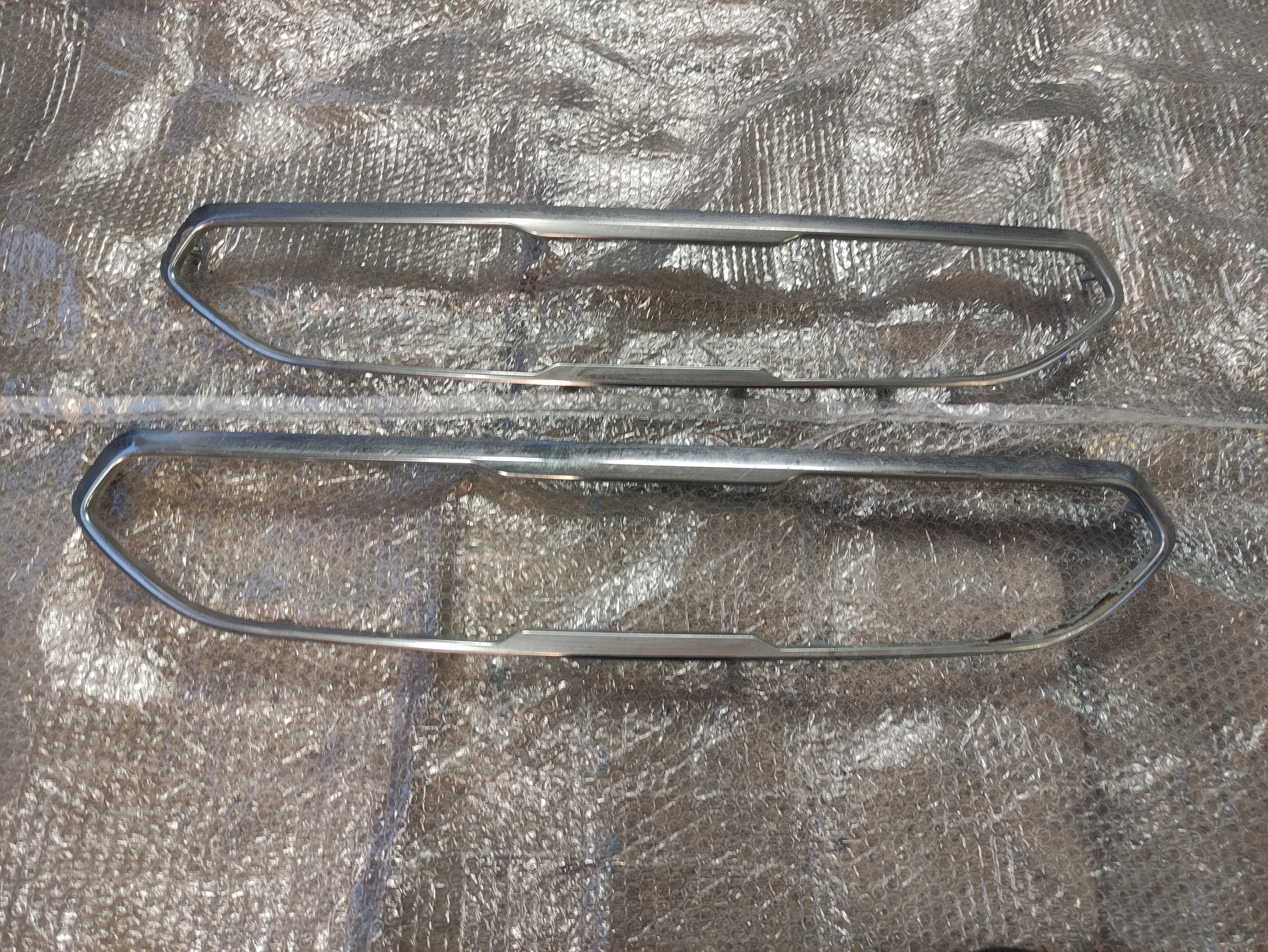 86351-1P010 KIA VENGA GRILL ATRAPA GRIL CHROM