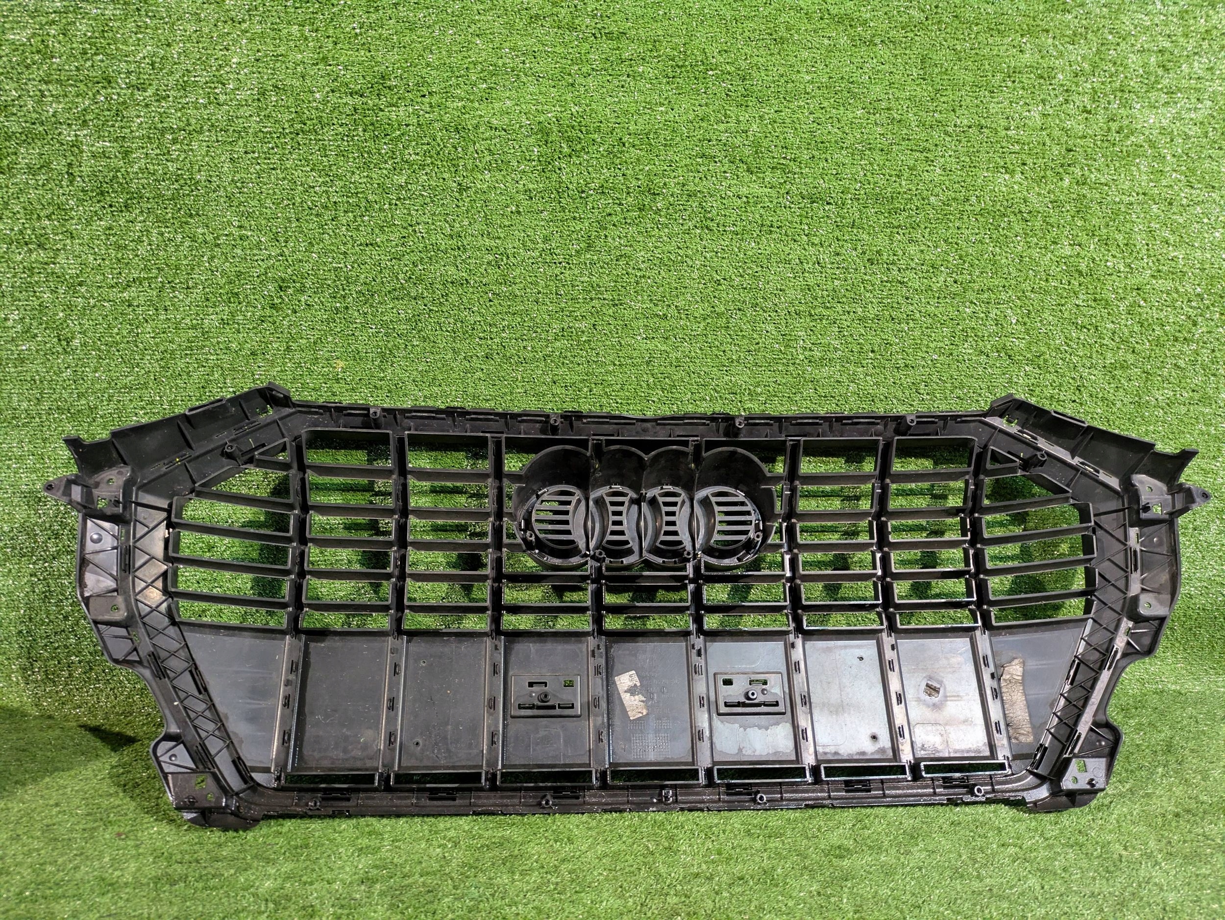 grill grille radiator AUDI Q3 83A II S-LINE