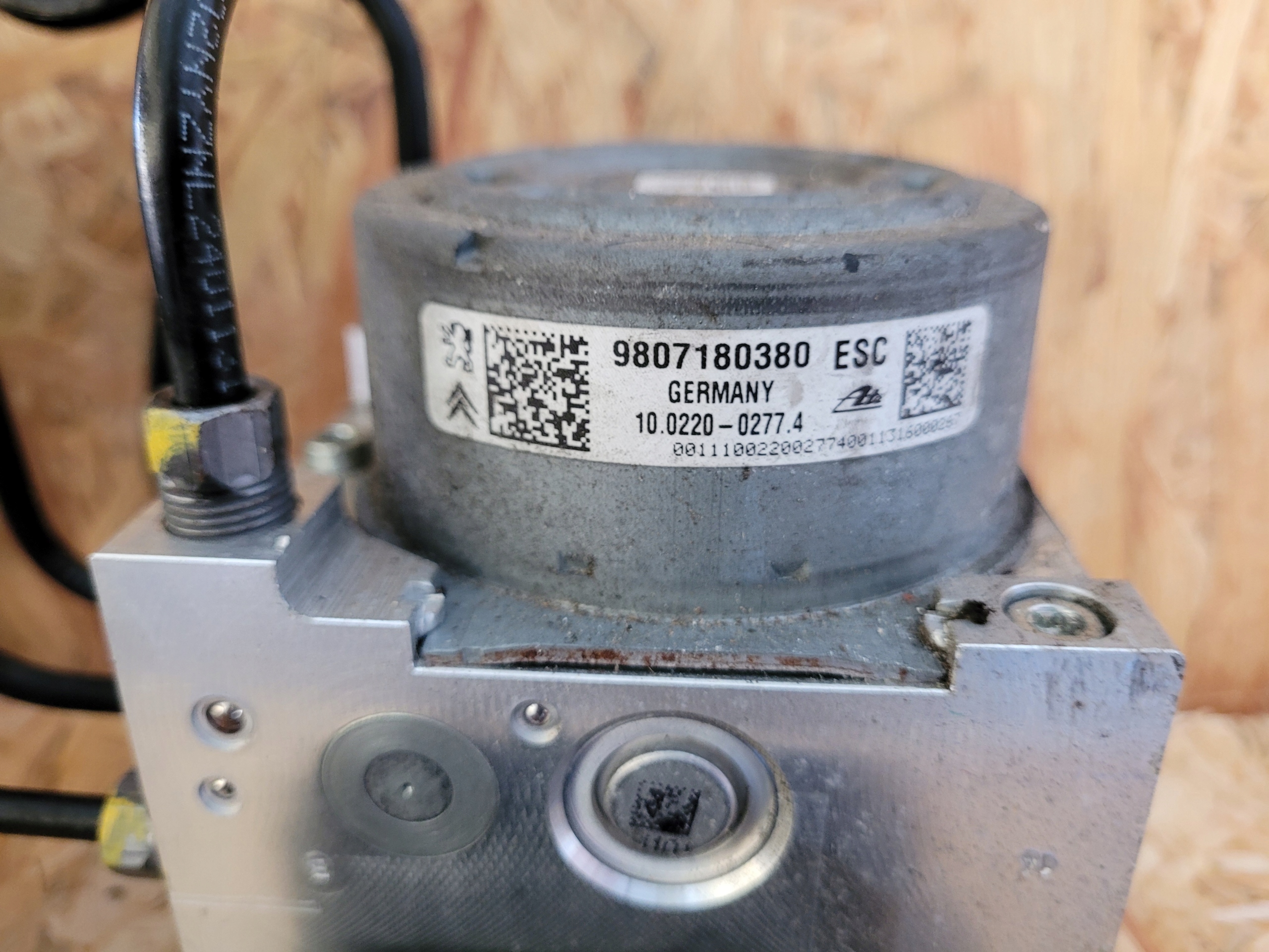 pump ABS brake PSA 9807180380