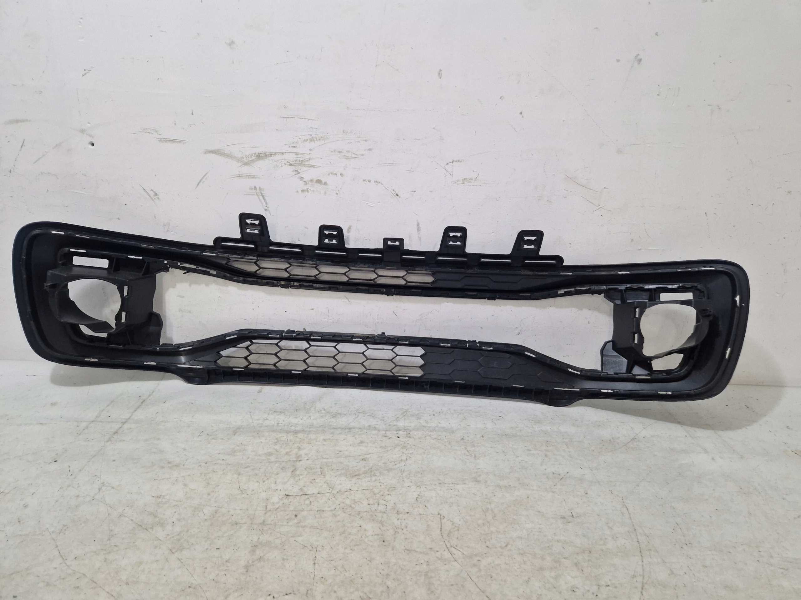 VW UP LIFT 1S grid of a bumper front 1S0853677F original