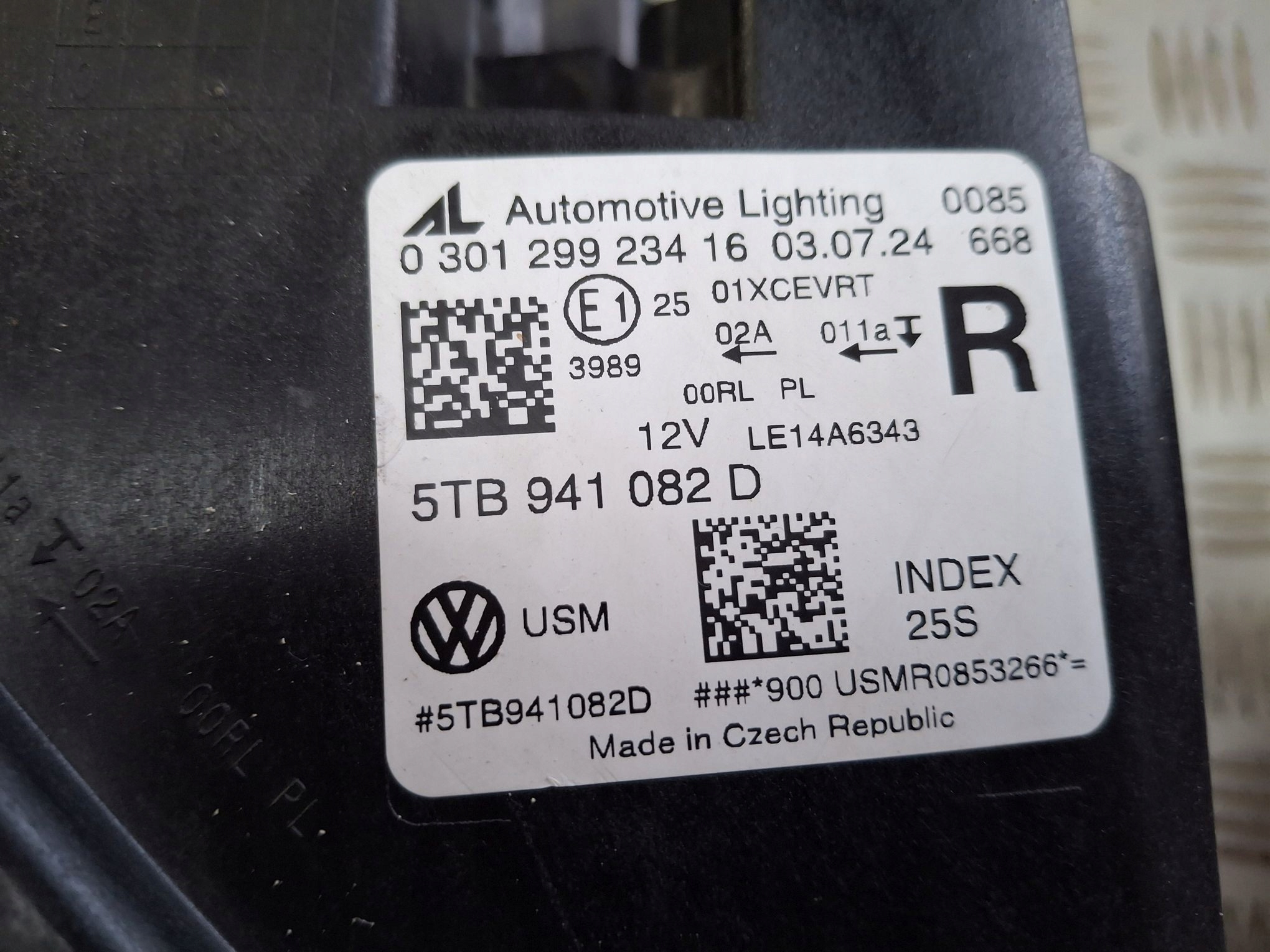 light right front FULL LED VW TOURAN II 2015R->