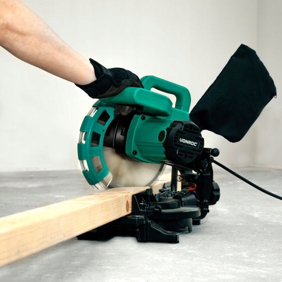 VONROC PIŁA UKOŚNA 1700W | ø216MM 40 ZĘBÓW + LED Seria MS503AC