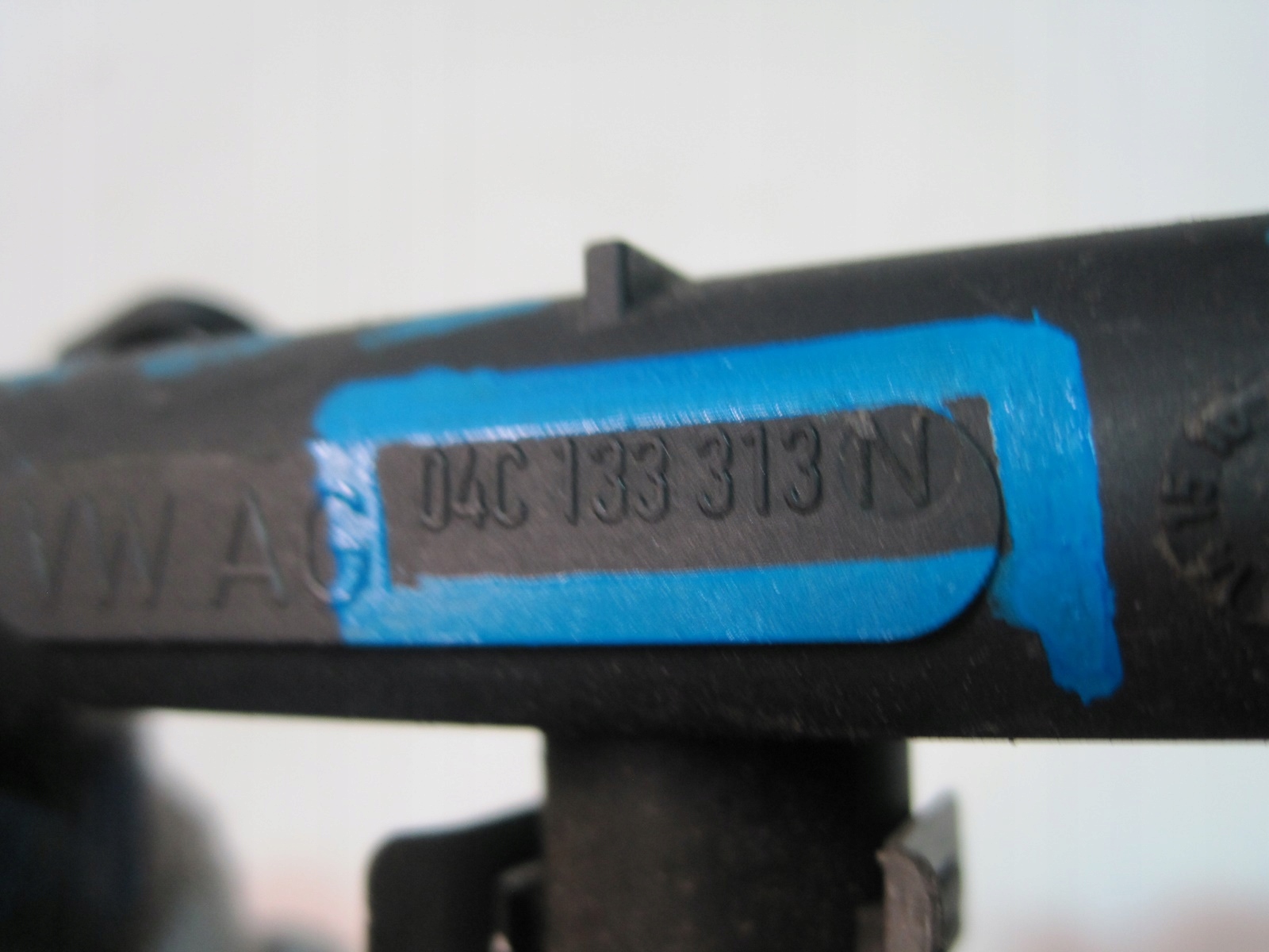 Rampe injection VW AUDI 04C133313N