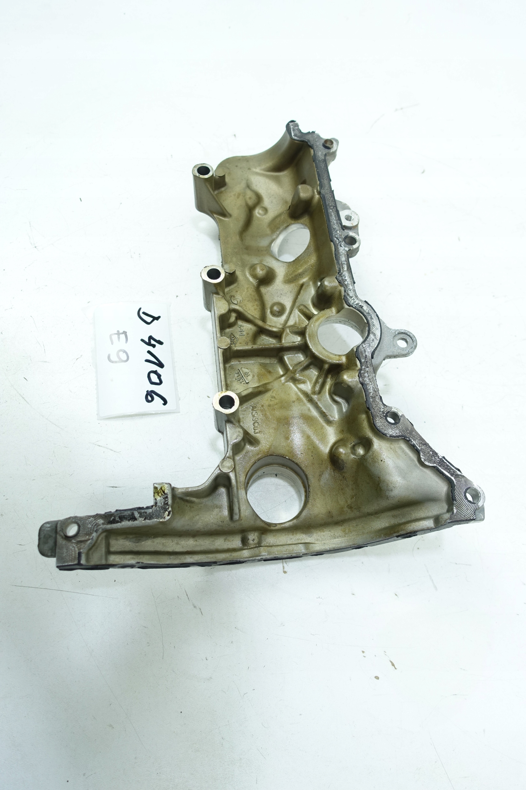 Abdeckung der Ventile MERCEDES A W177 1.3 A2820107001