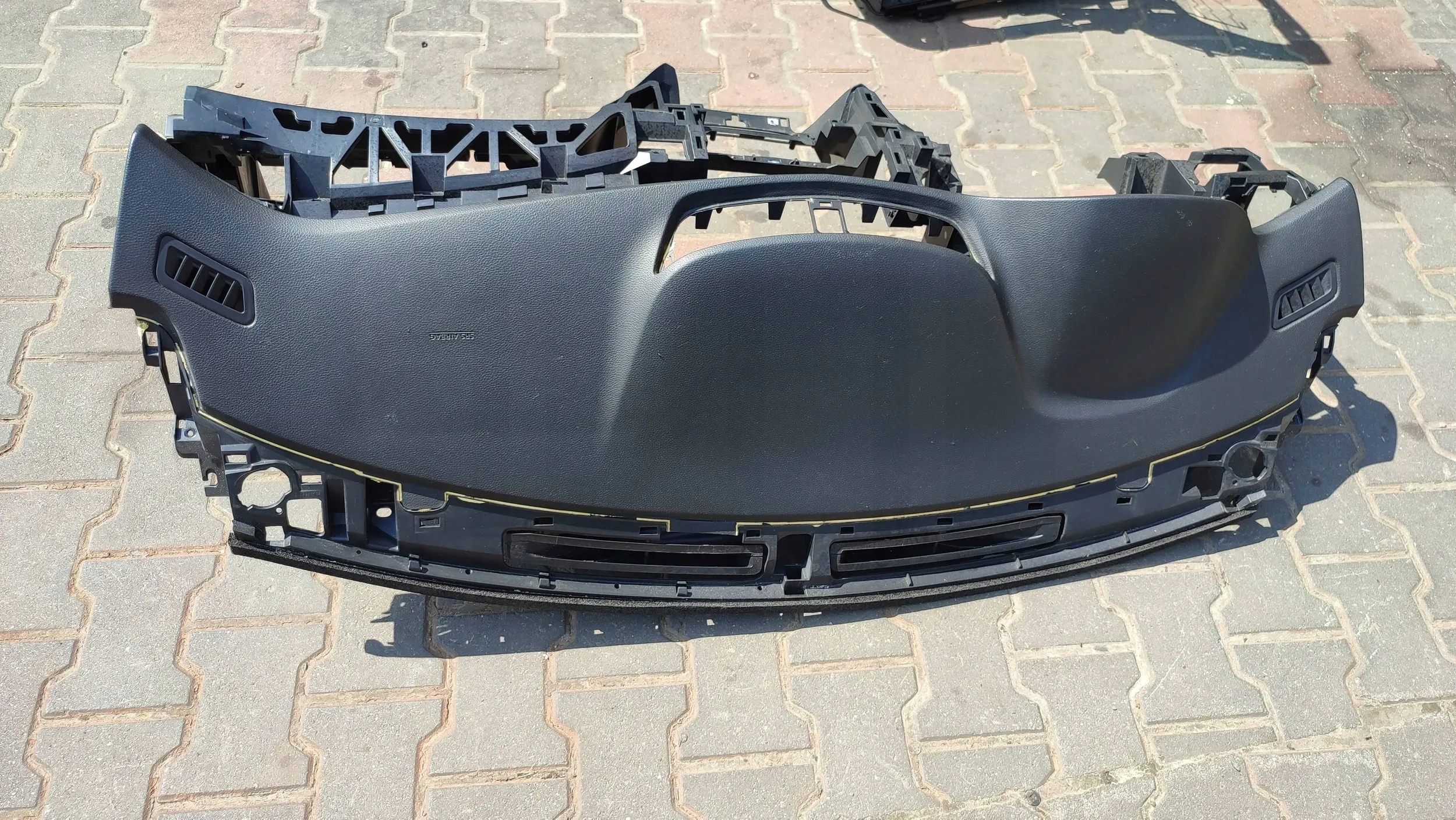 Nissan Qashqai 2016 dashboard instrument panel console