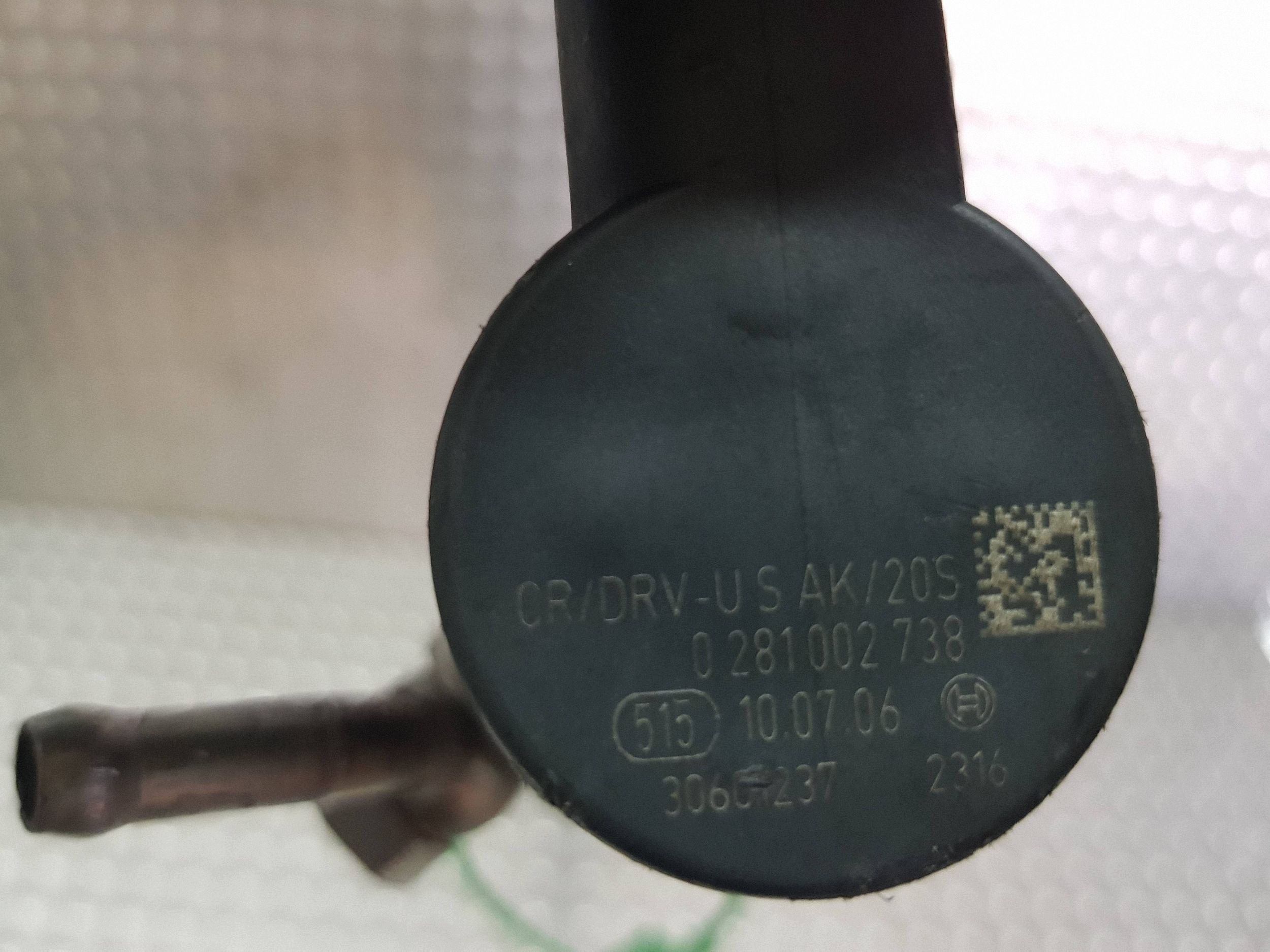injection ramp sensors 7795514 BMW E60 E61 E65 E70 E87 E90 3.0 D M57N2