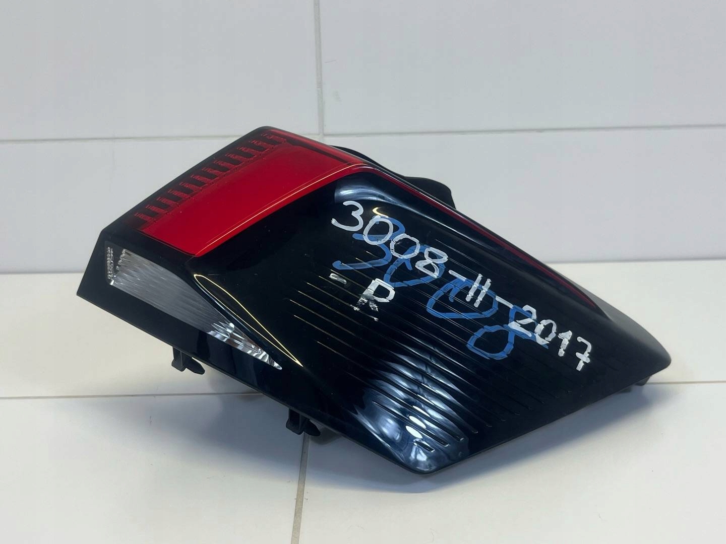 light rear right side Peugeot 3008 2 2019 P8481550201
