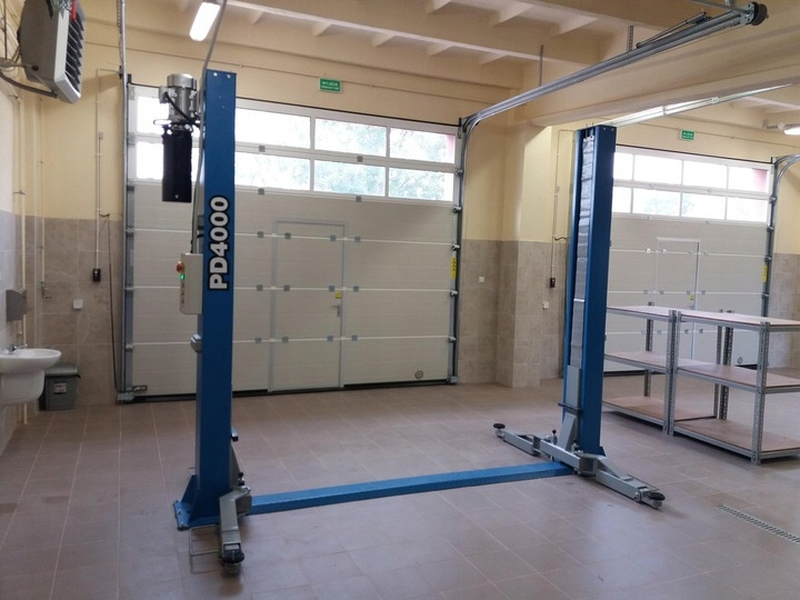 PODNOŚNIK DWUKOLUMNOWY WARSZTATOWY 4T NORTEC PD4000N prog 2,5CM AUTOMAT Marka Nortec