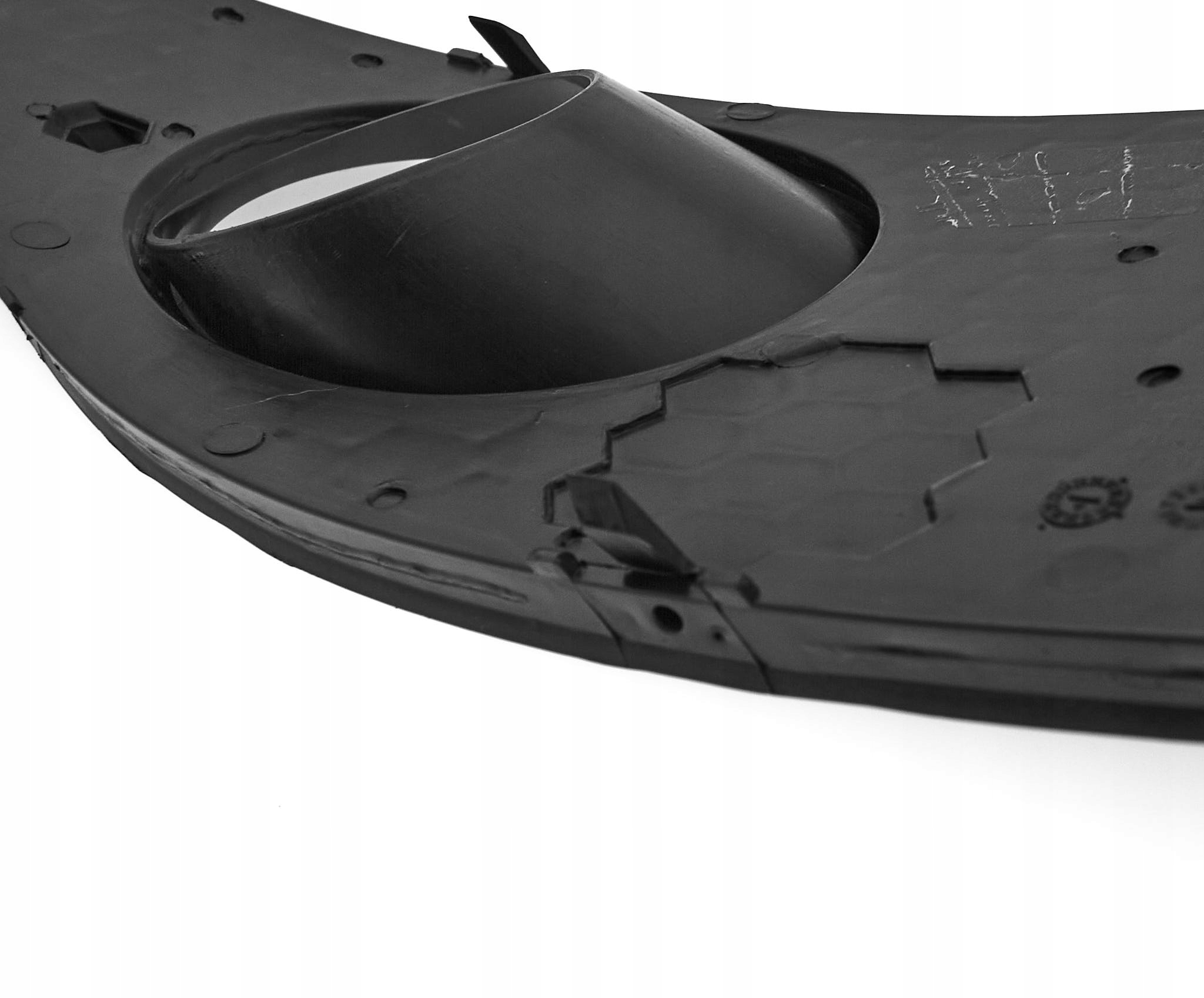 решетка радиатора seat ALTEA 2004-2015 5P0853665C левая