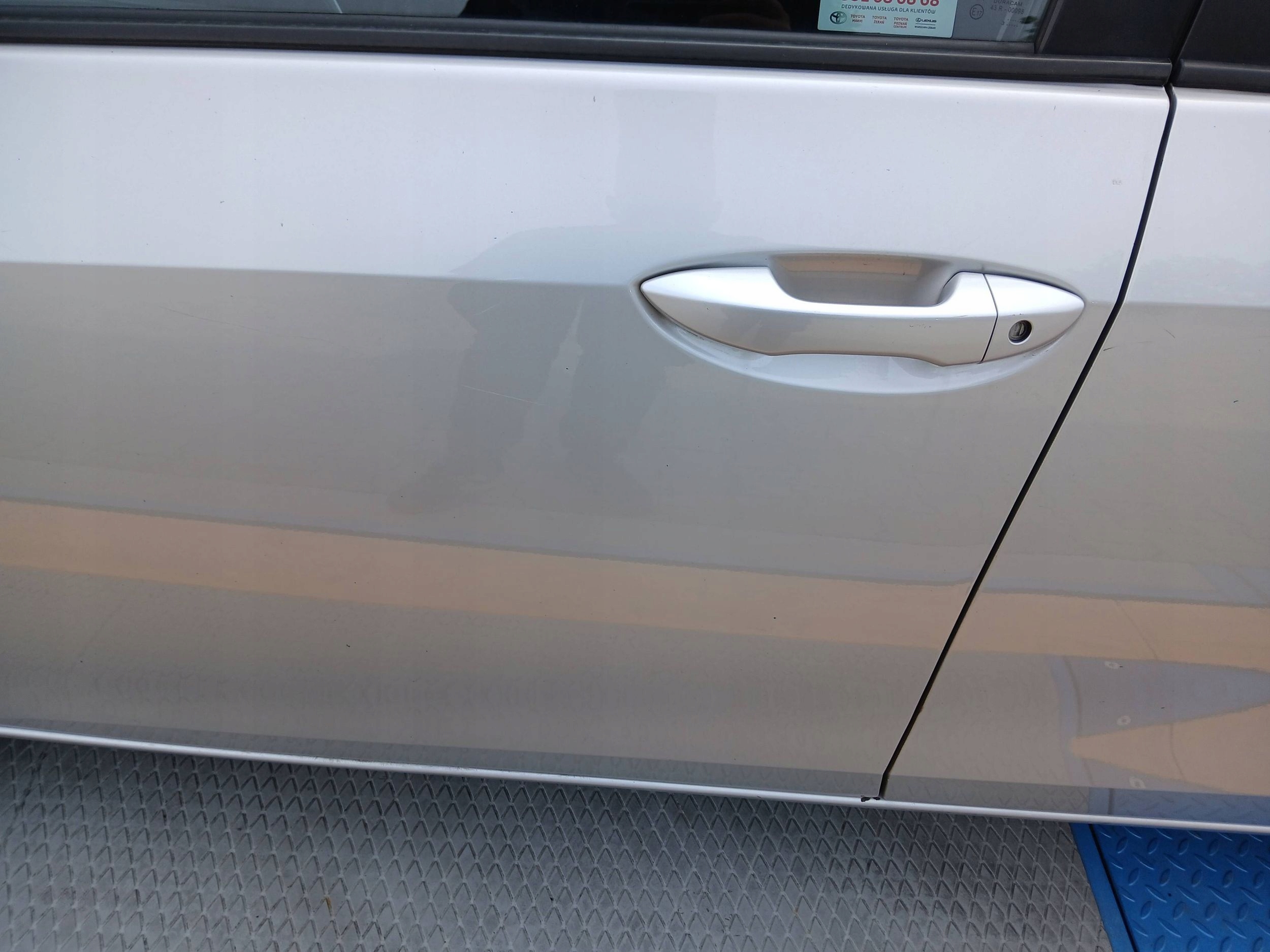 TOYOTA COROLLA XI E16 DRZWI LEWE PRZEDNIE LEWY PRZÓD KOL 1F7 2013- Wersja Europejska