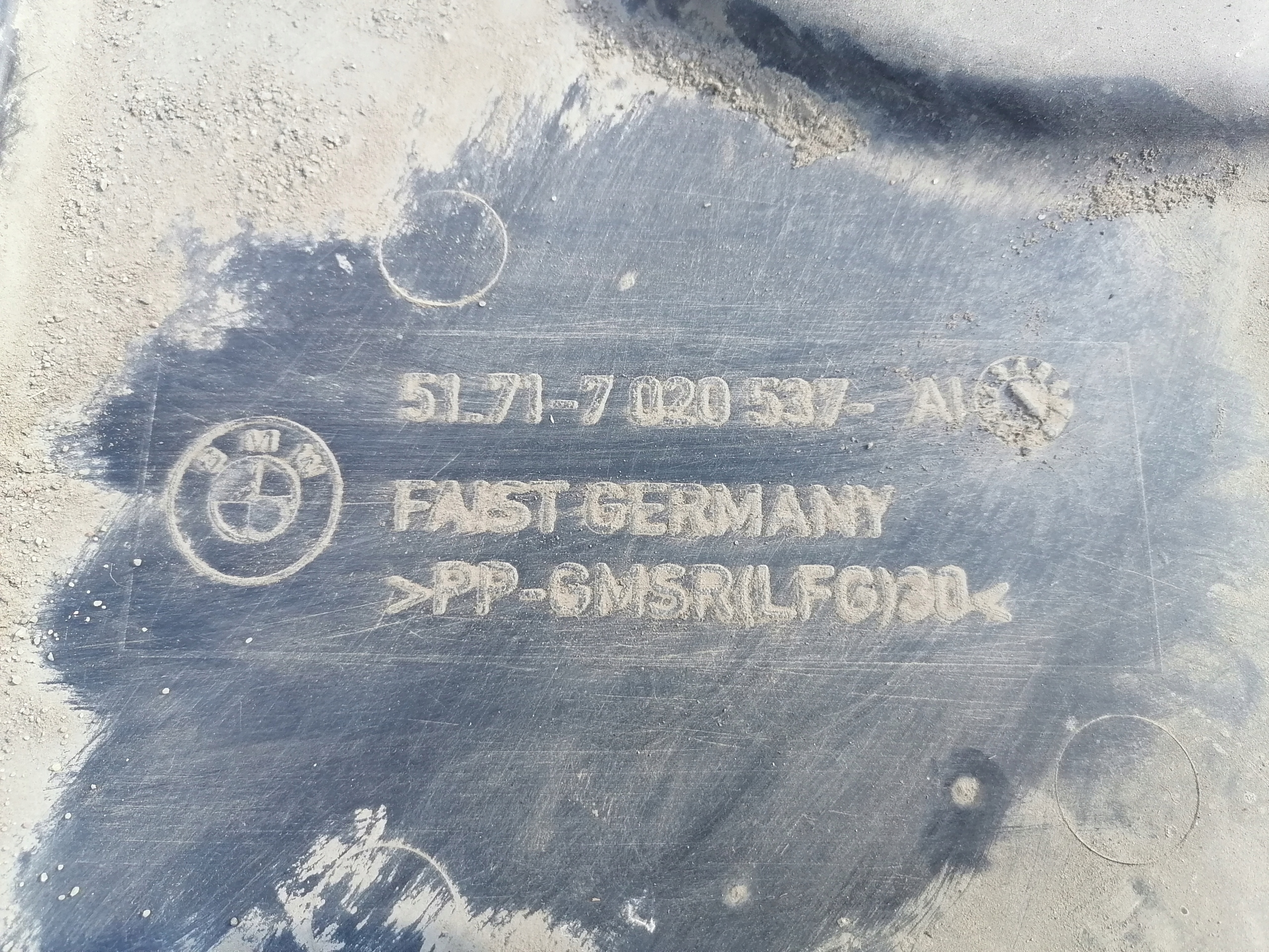 BMW E65 fedél alváz hátso bal 7020537
