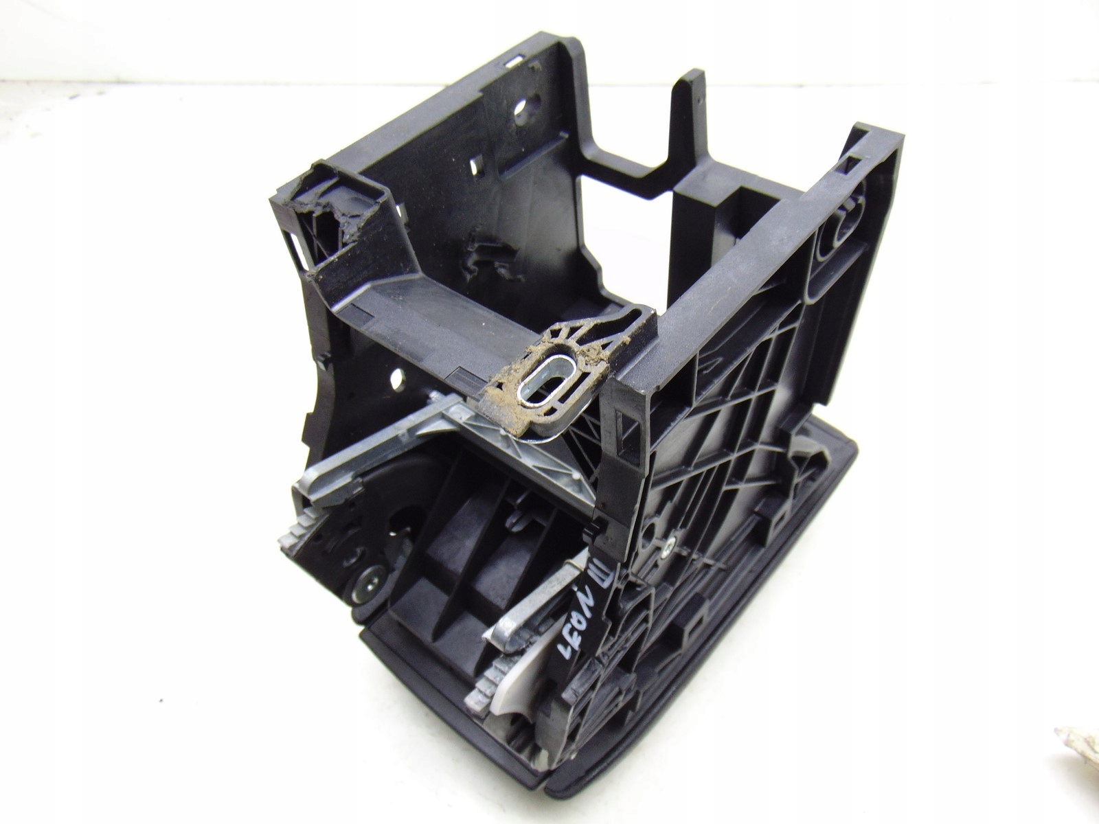 armrest TUNELU leather SEAT LEON III 5F0864207B