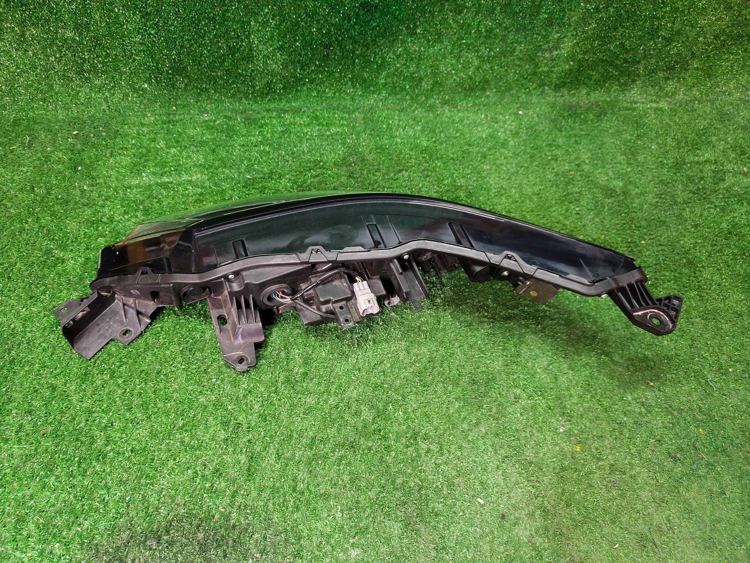 REFLEKTOR right front NISSAN X-TRAIL T33 DRL NR.203