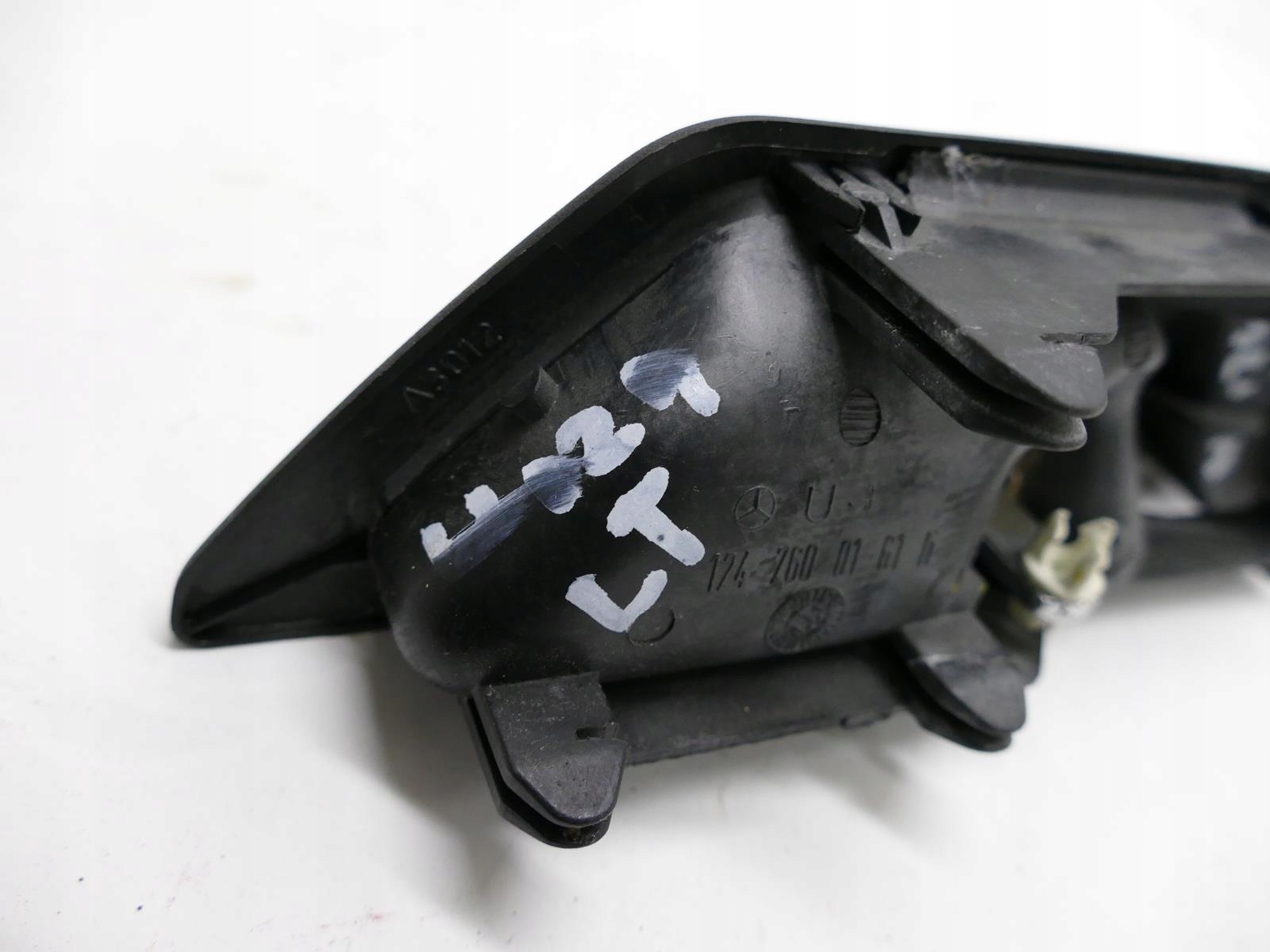 MERCEDES E W124 handle left rear part button windows 1247600161