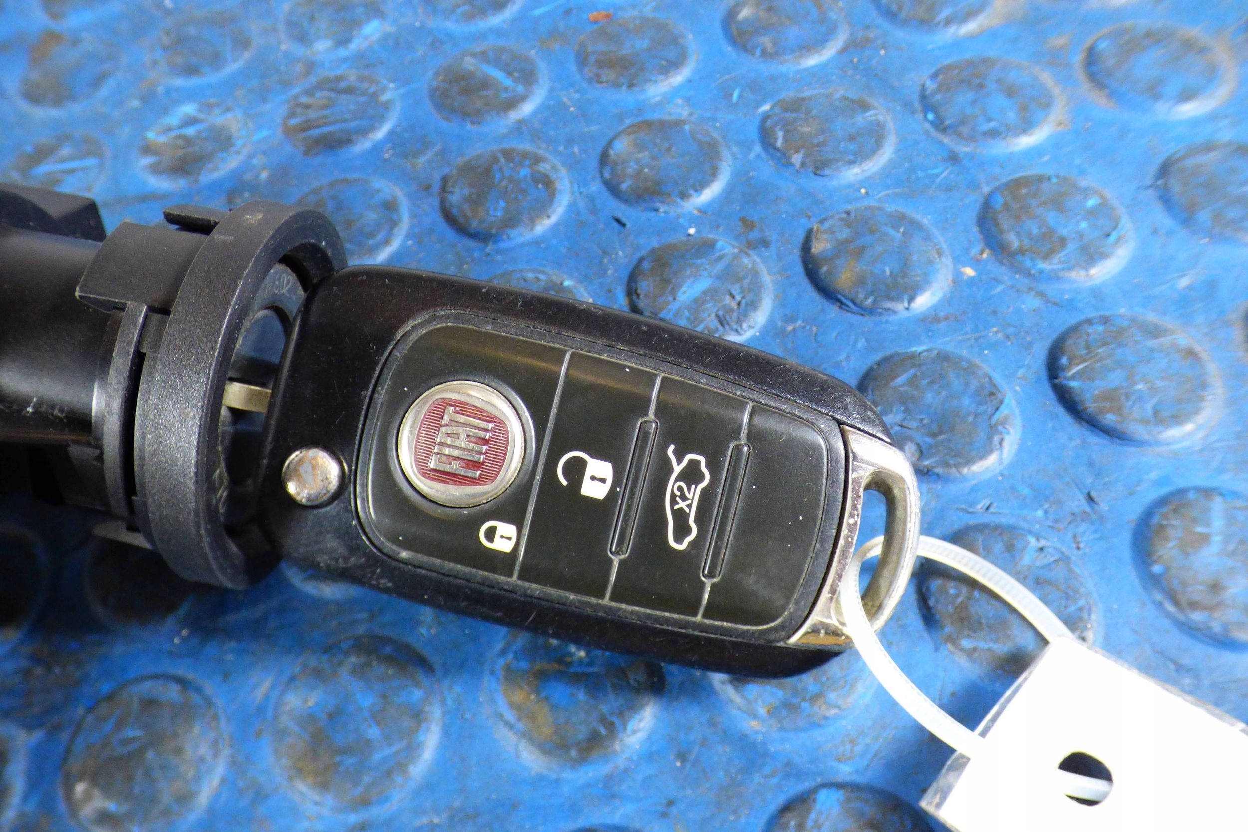 Fiat Tipo II ignition key kpl. 00519773450