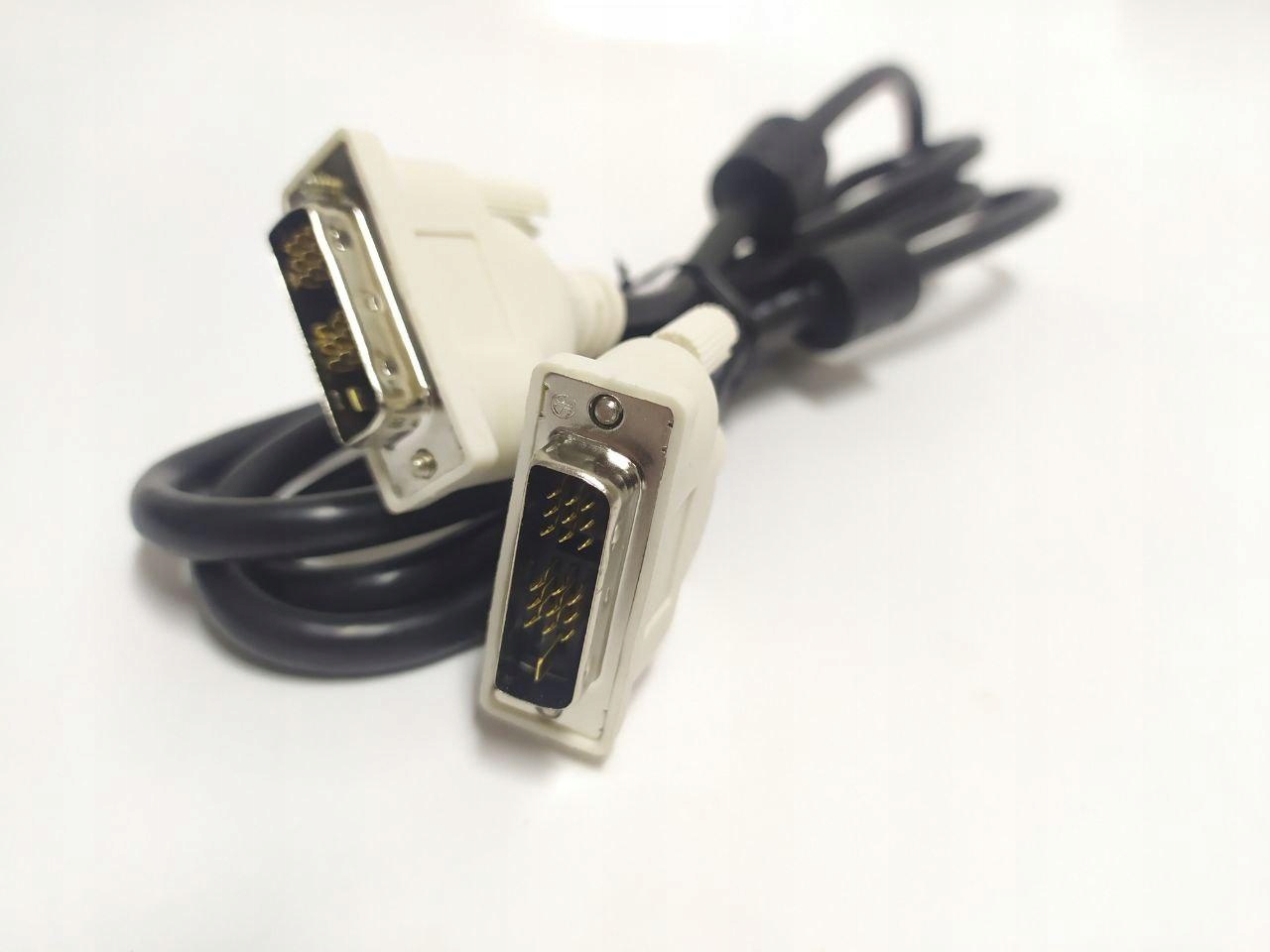 

Kabel DVI DVI 1,8M, Nowy, z filtrami ferrytowymi