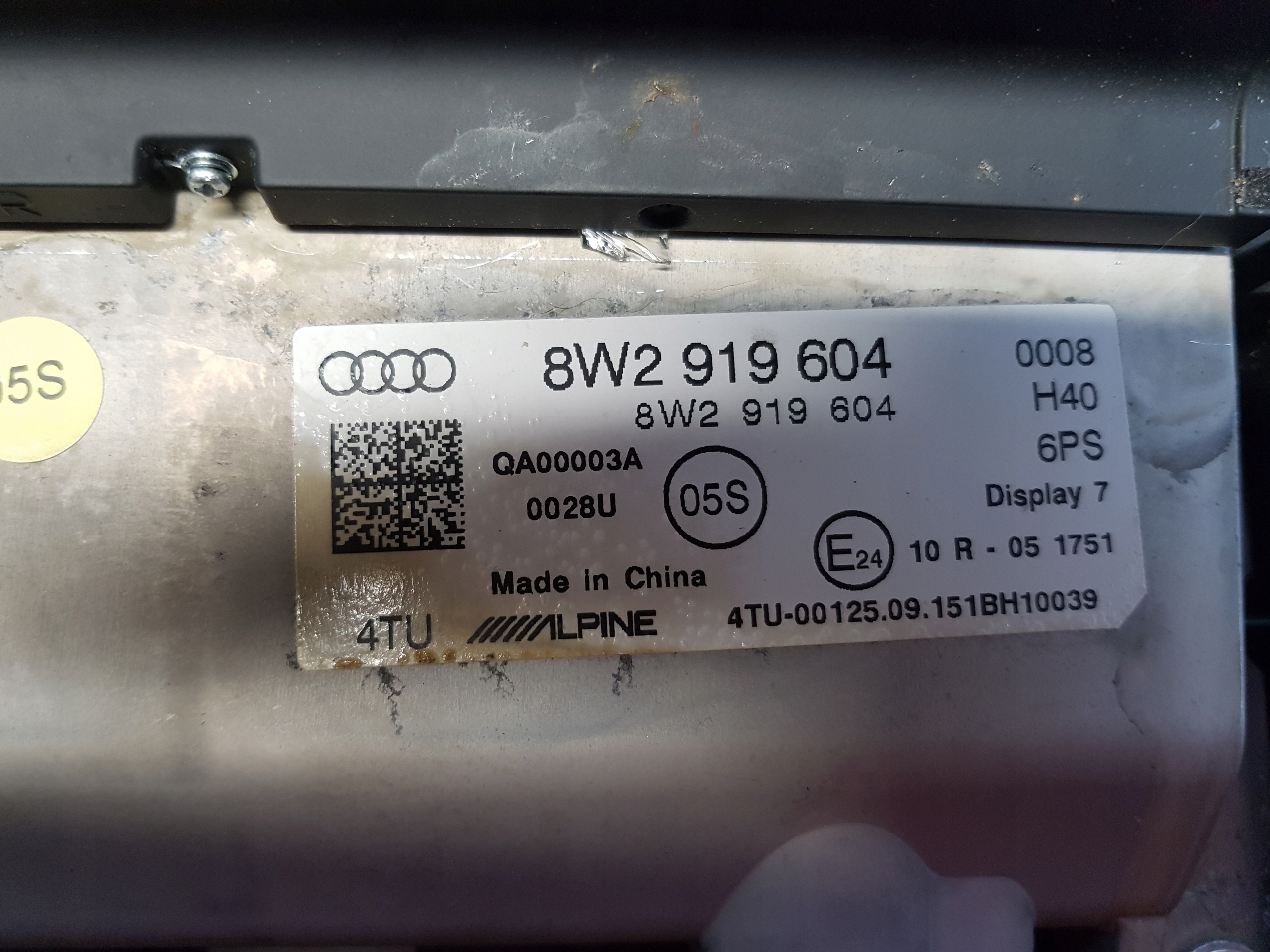 AUDI A4 B9 8W display monitor ekran