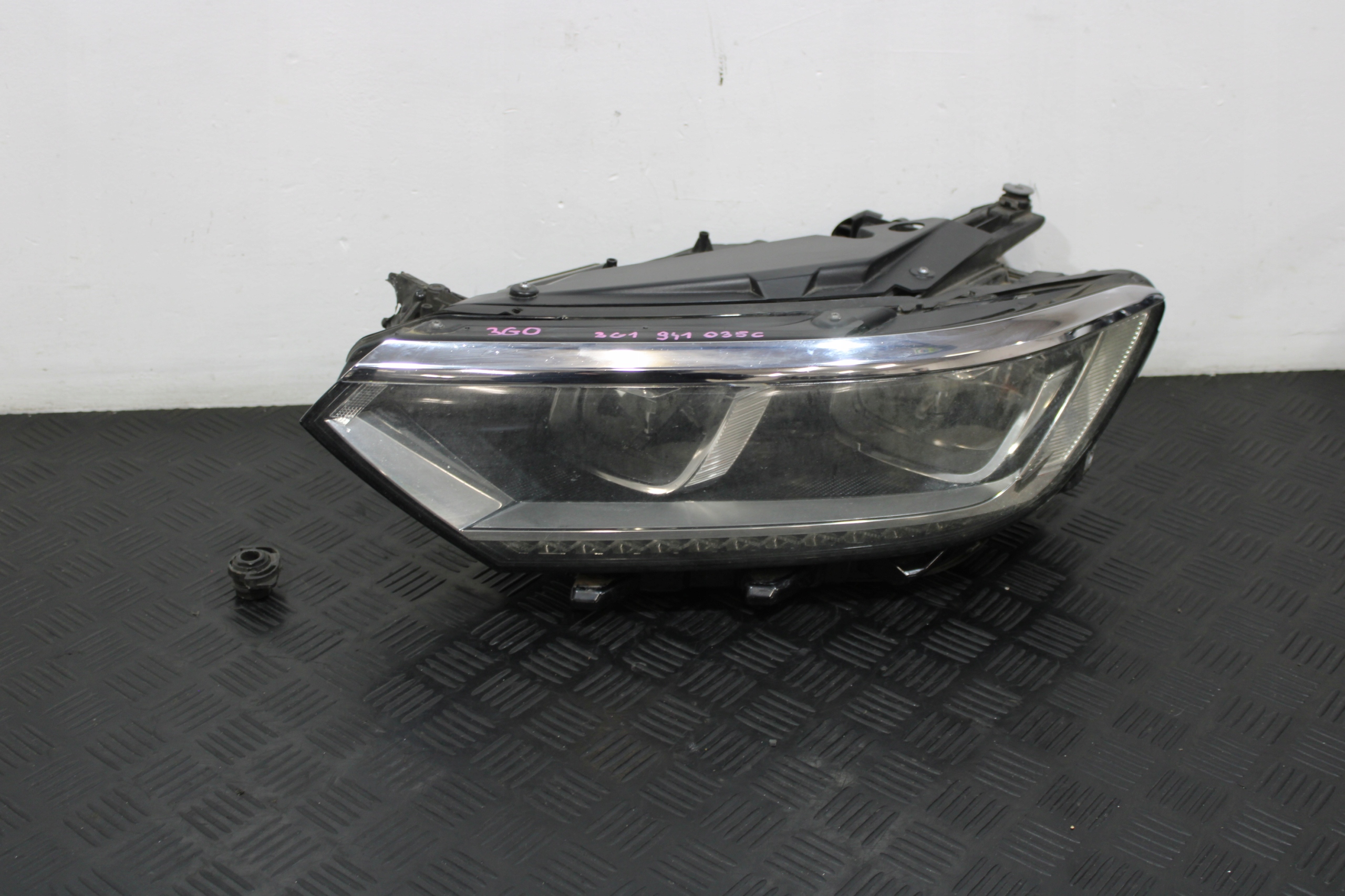 light left front 3G1941035C VW PASSAT B8 3G0 3G9