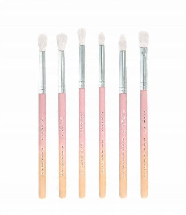 

Blend It Pink zestaw 6 pędzli Blending Queen