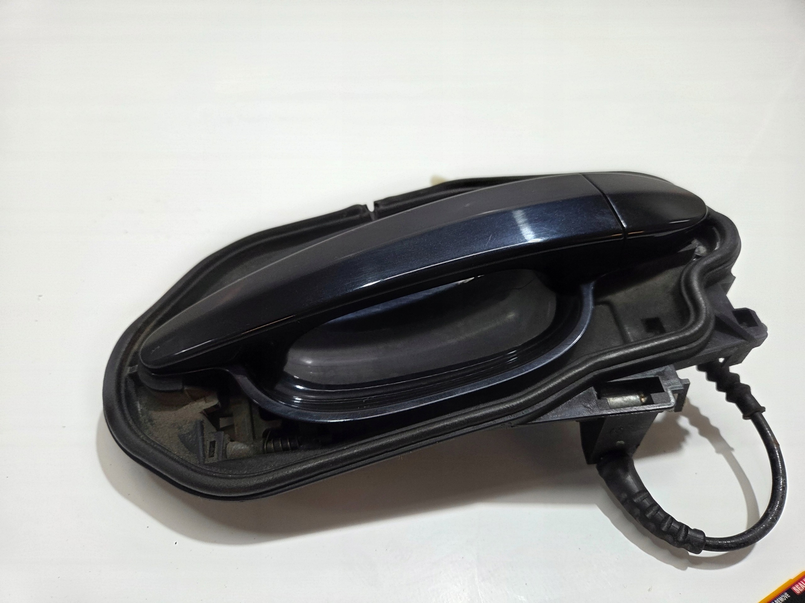 kvaka desna prednja BMW E60 E61 EUROPA CARBONSCHWARZ 7034544