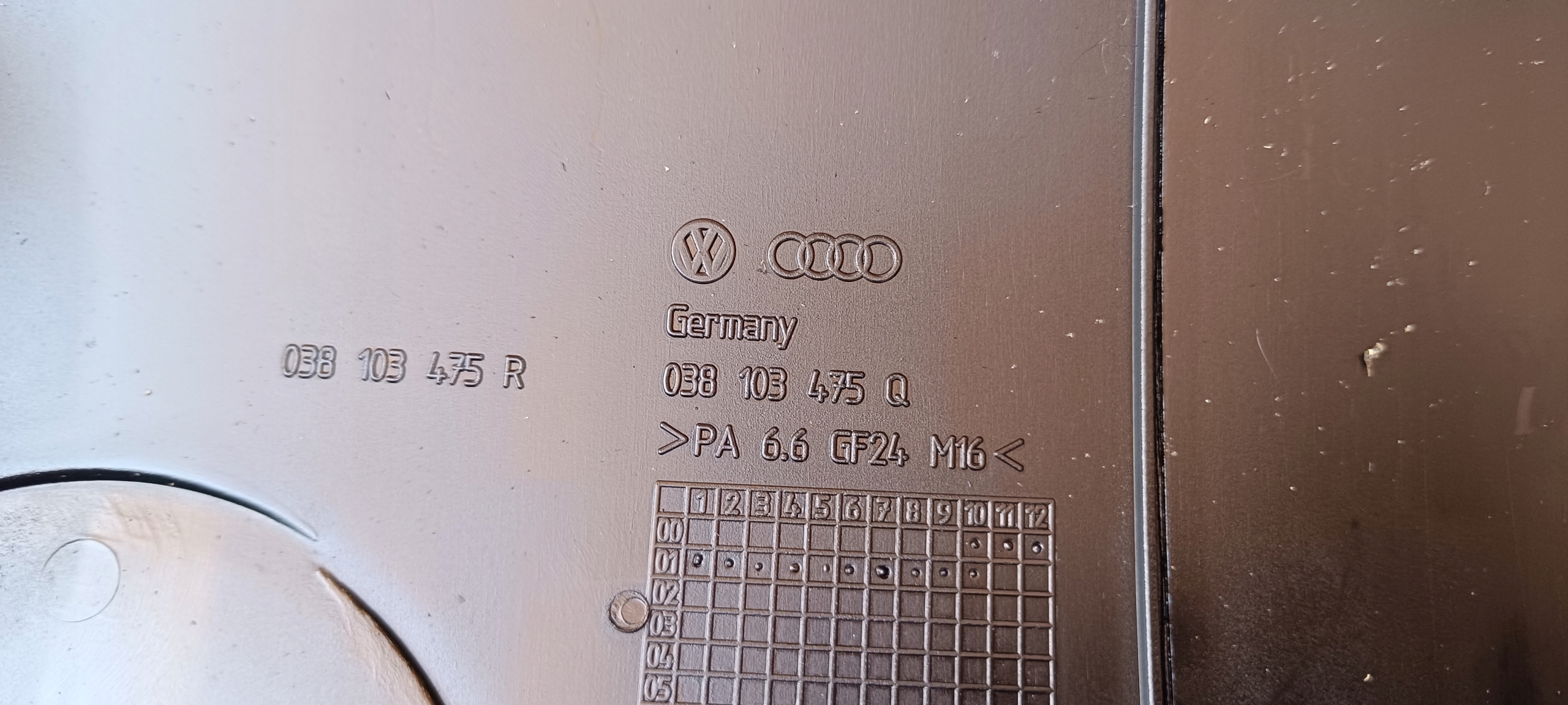 ABDECKUNG DER VENTILE AUDI VOLKSWAGEN SEAT 1.9 TDI 038103475R