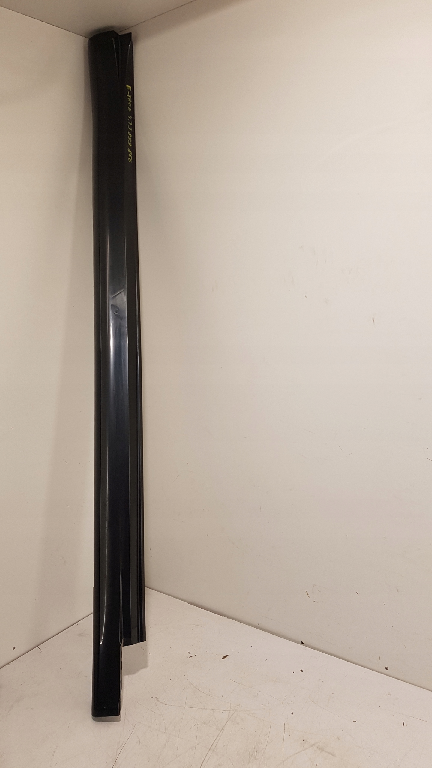 AUDI Е-ТРОН GT ПРАВА НАКЛАДКА PROGOWAj3853856