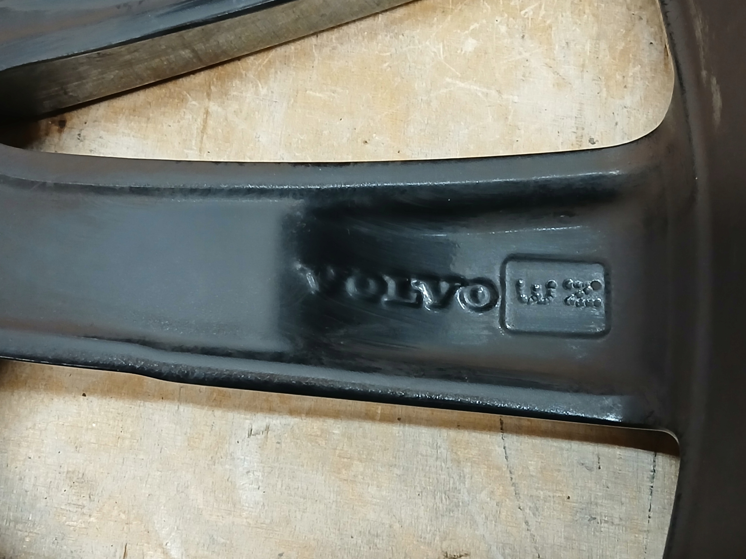 disk hliníkový VOLVO 8J 19" ET55 5X108