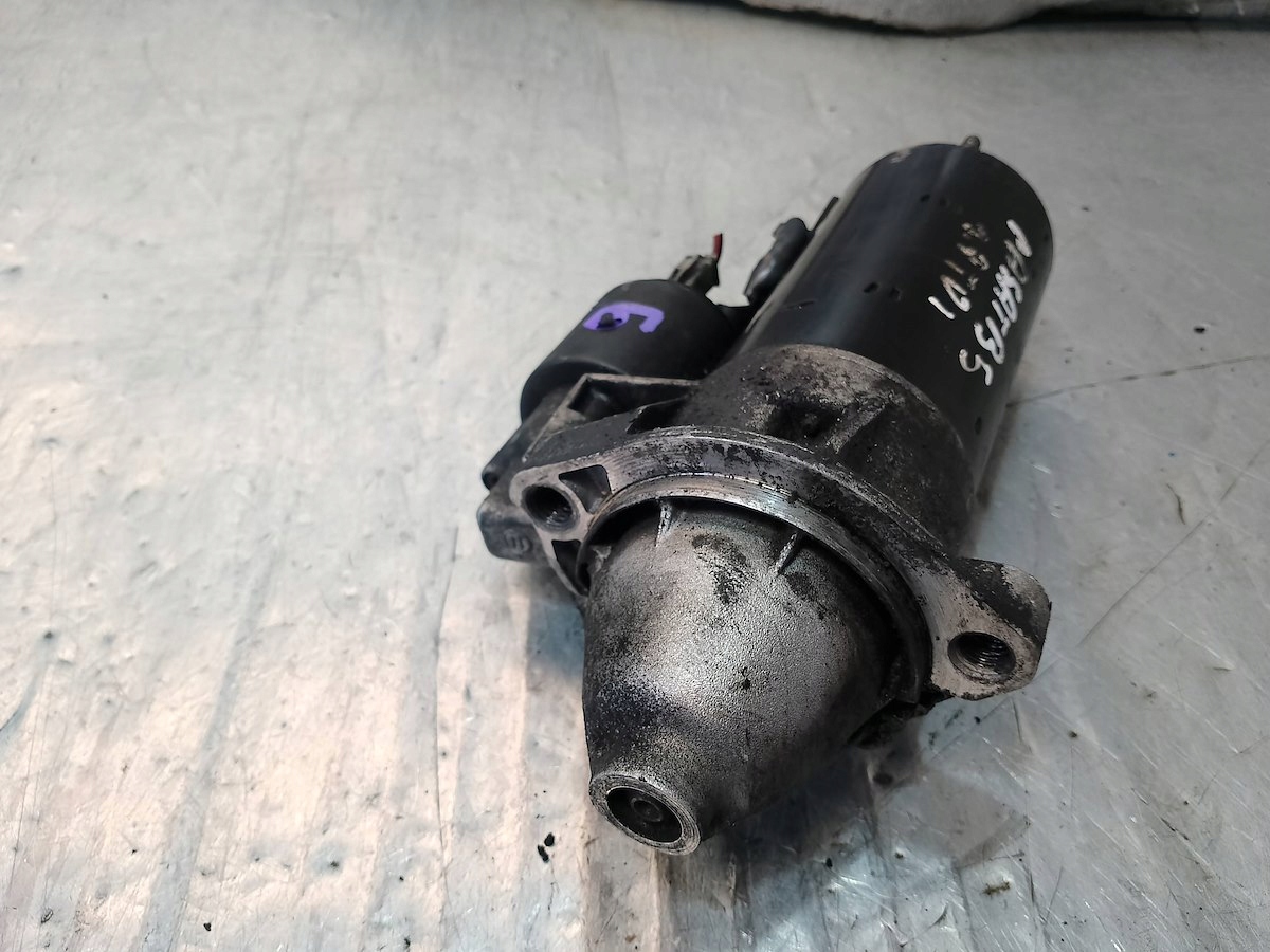 ROZRUSZNIK VW PASSAT B5 068911024G 0001110128 1.9 TDI Producent części Bosch