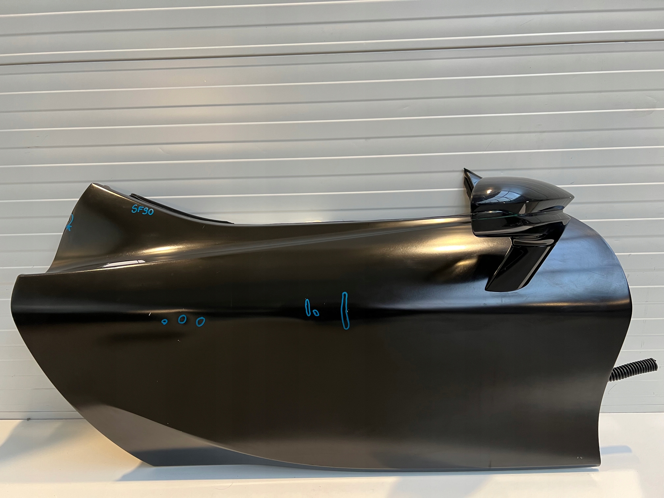 DRZWI PRAWY PRZÓD FERRARI SF90 STRADALE