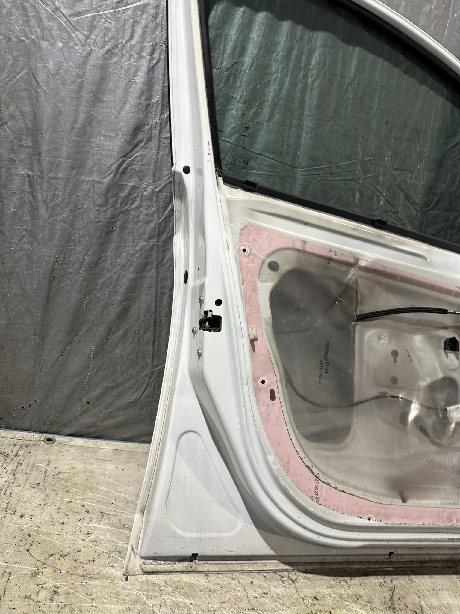 dveře levý předek OPEL CORSA E Z40R