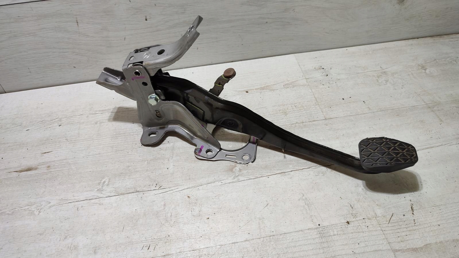 pedal Bremse Mazda 2 DJ/DL lift