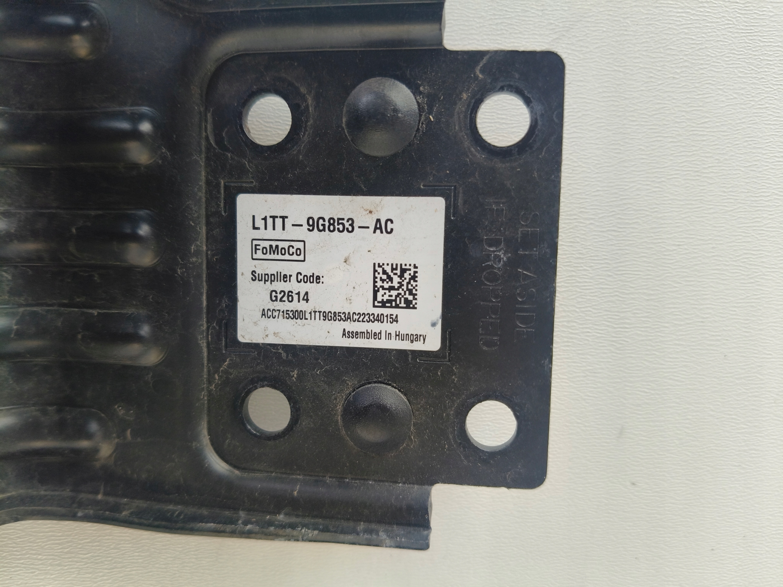 RADAR DISTRONIC ACC sensor FORD LB5T-9G768-AB