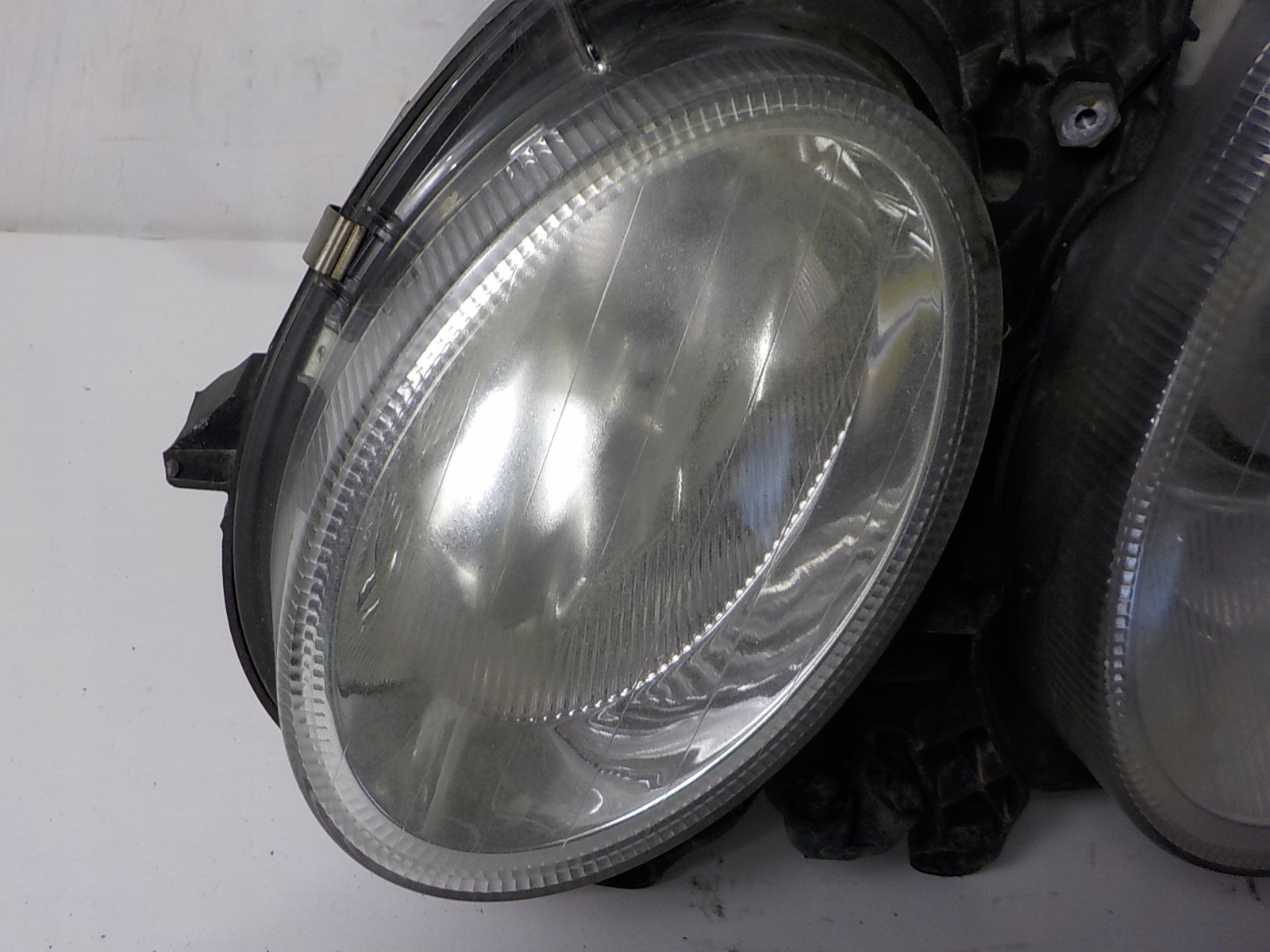 MERCEDES-BENZ W211 XENON LIFT light left front front UK