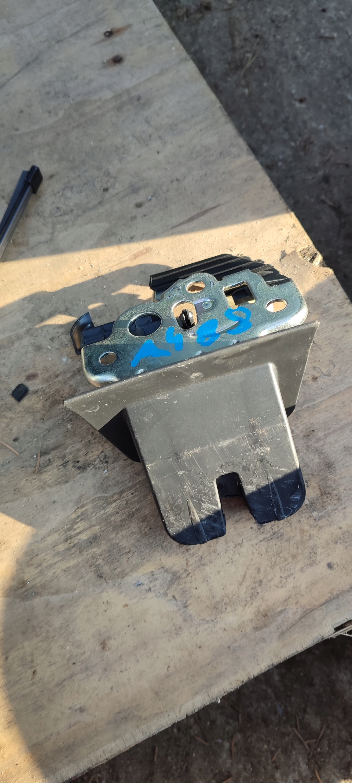 Schloß heckklappe heck hinten AUDI A4 B8 KOMBI