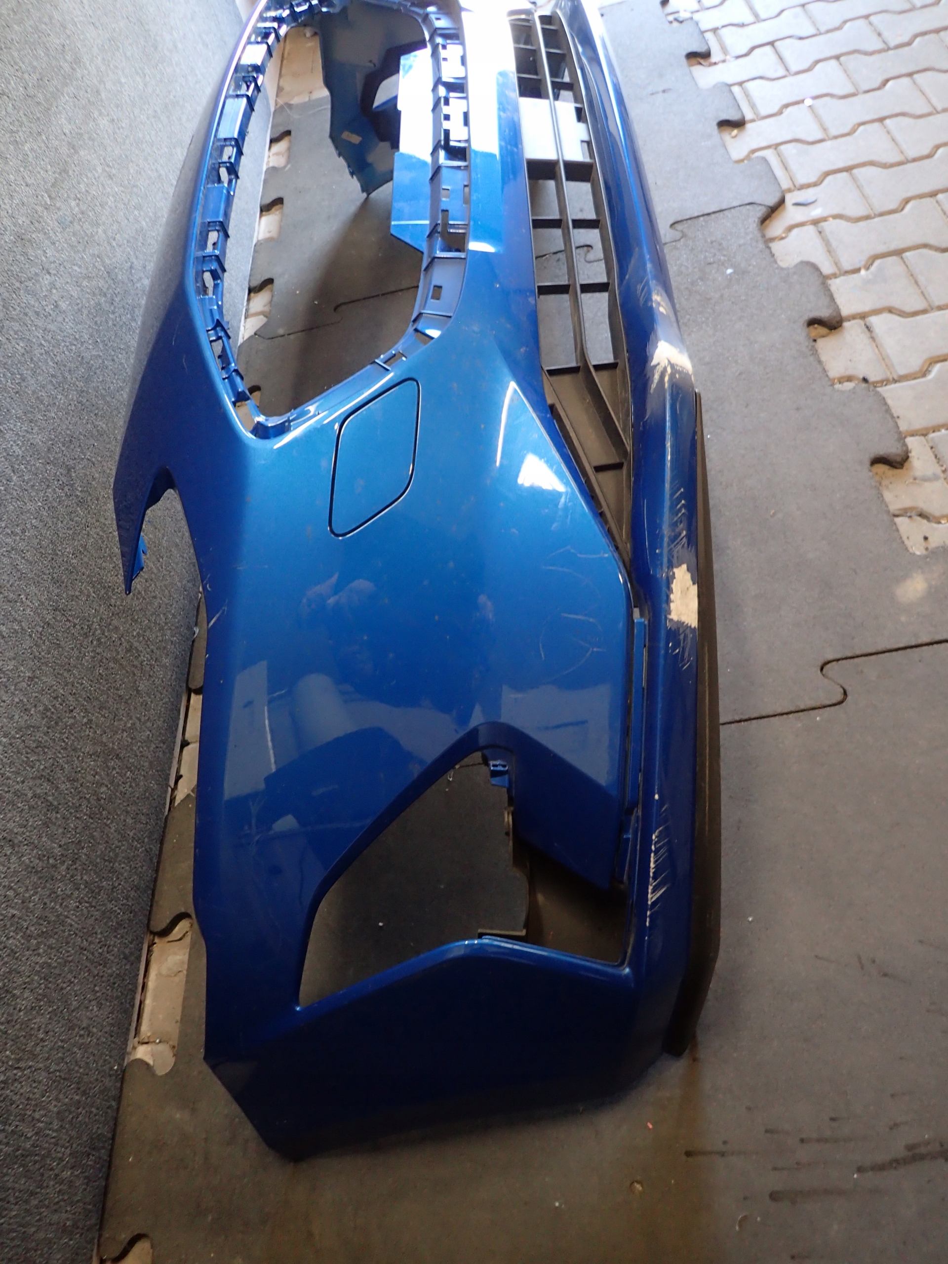 nárazník předek FORD FOCUS MK4