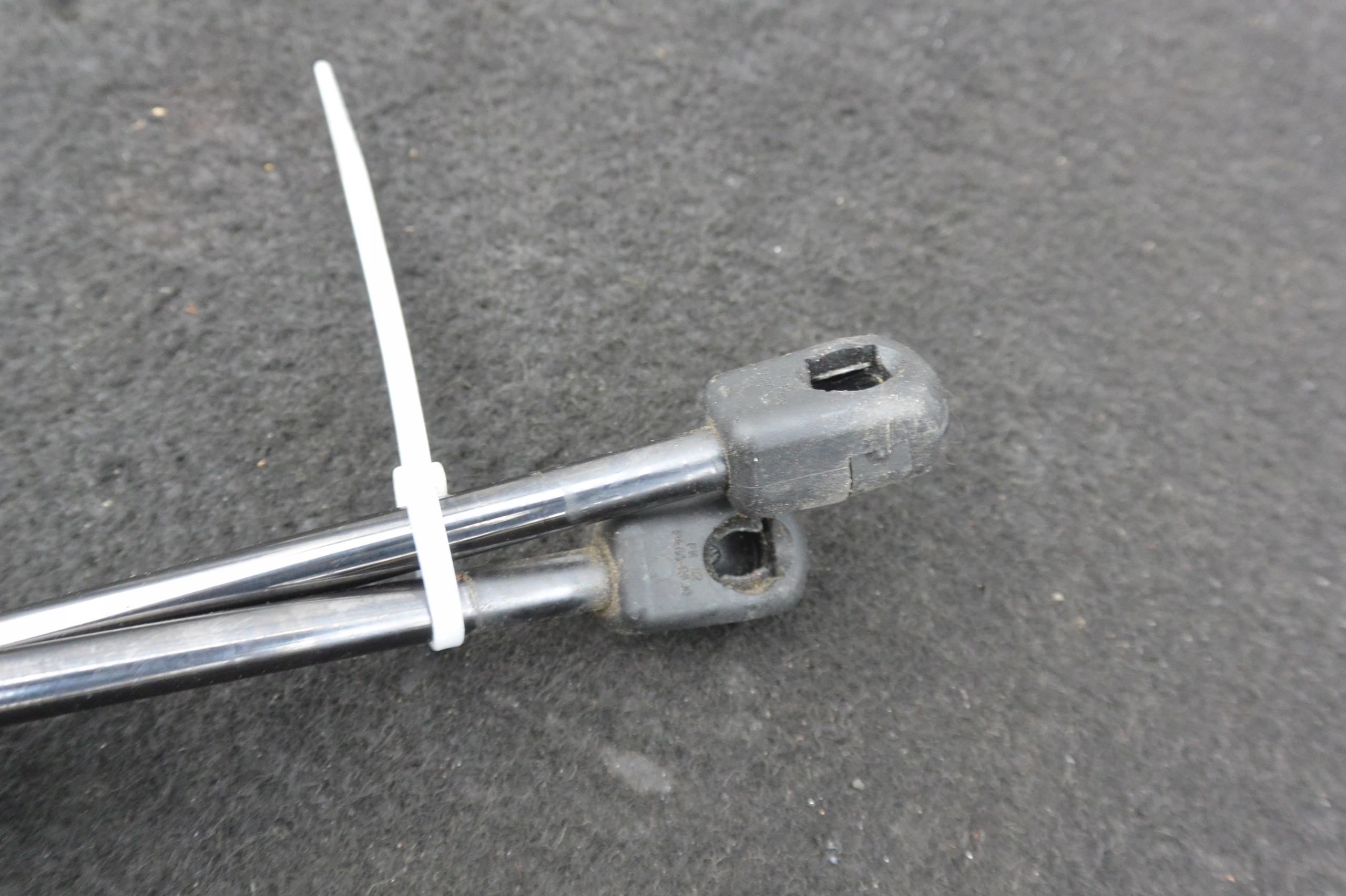 ALFA ROMEO STELVIO damper bonnets left right KPL
