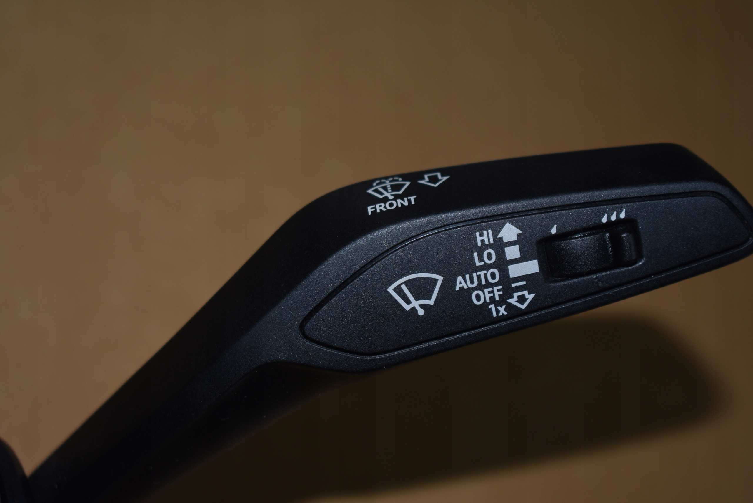 IDEALNE control ring LAMBORGHINI URUS 1