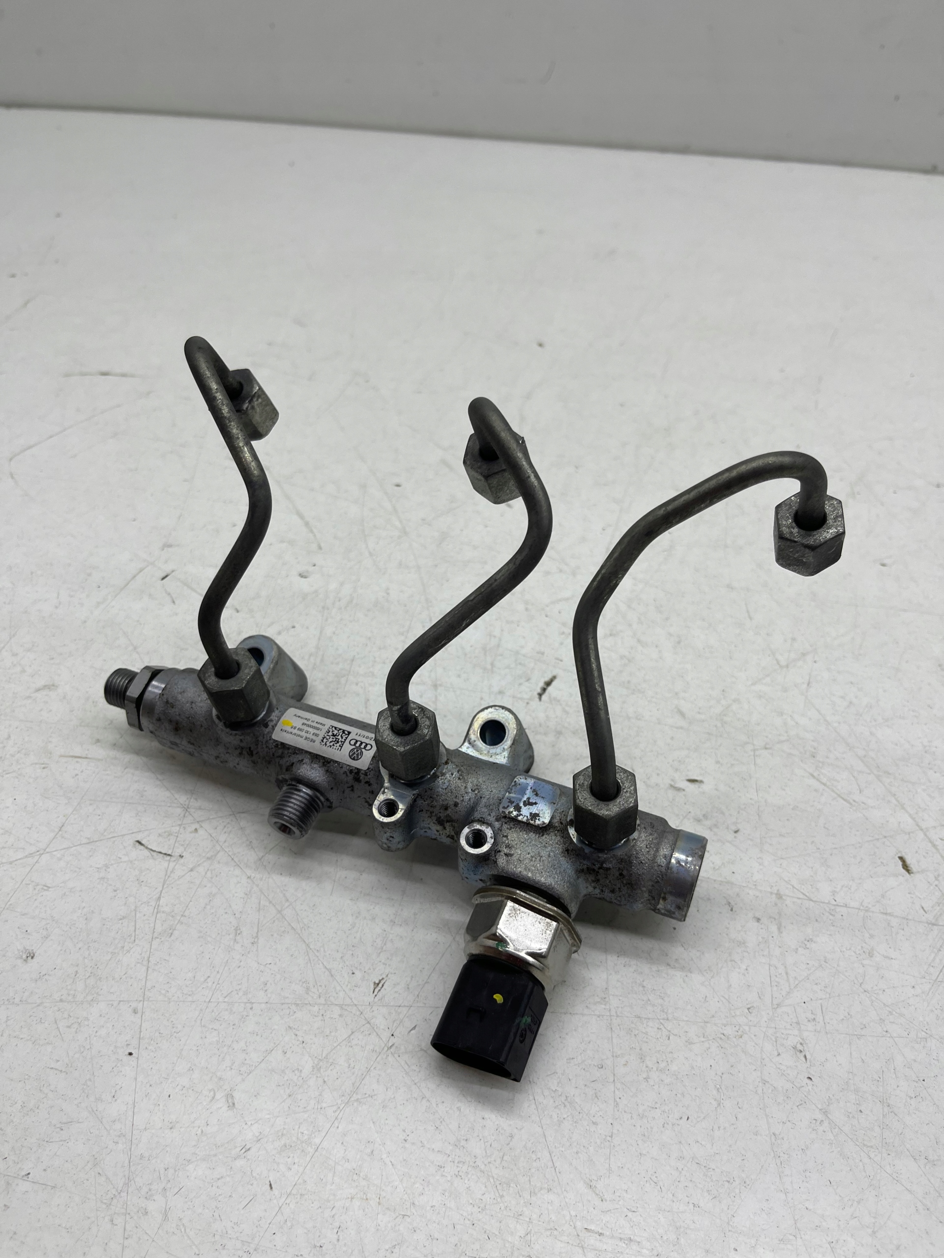 AUDI A4 A5 A7 A6 C7 3.0 TDI Rampe injection Carburant + Capteur