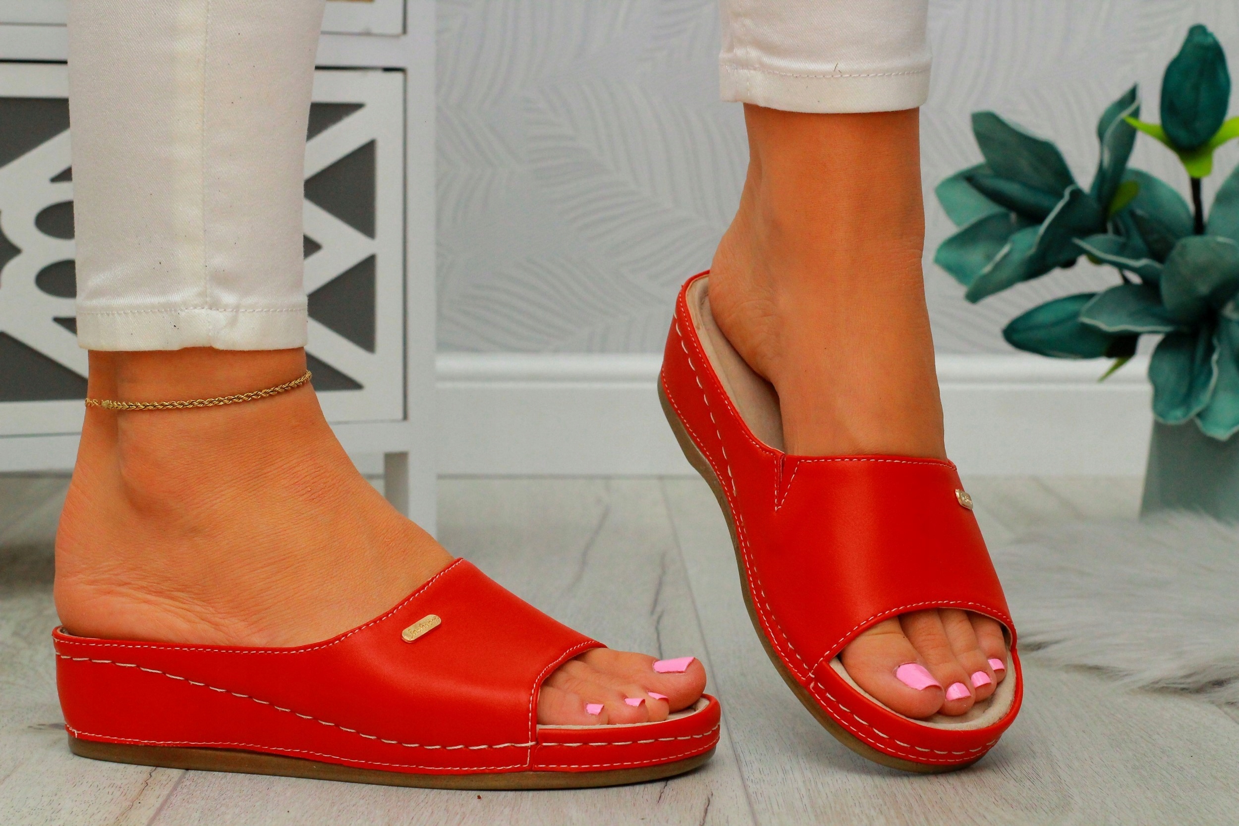 KLAPKI DAMSKIE PROFILOWANE NA CO DZIEŃ SZYTE SKÓRA Rozmiar 41