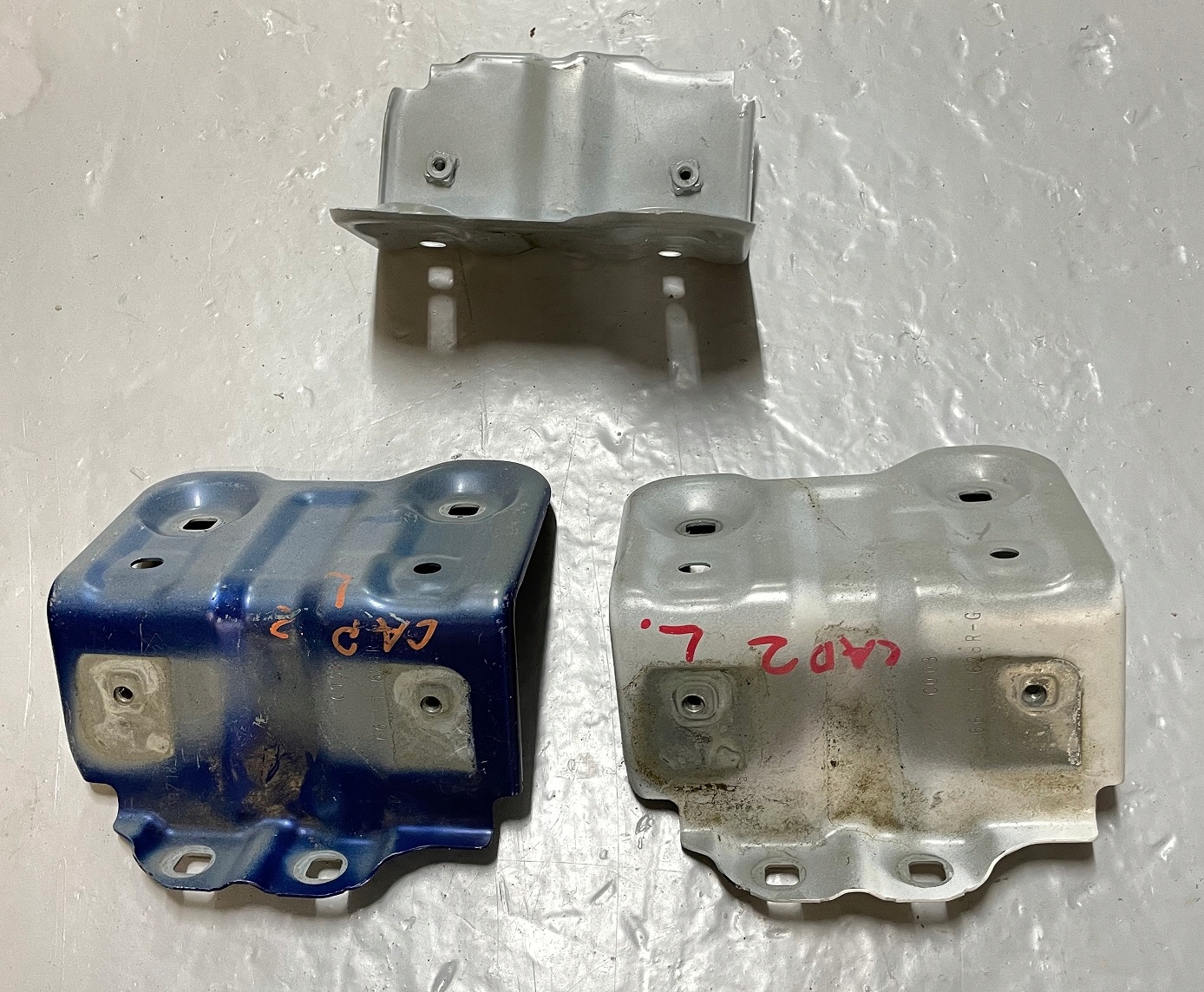 RENAULT CAPTUR II GAUCHE SUPPORT PLAQUE AILE SUPPORT