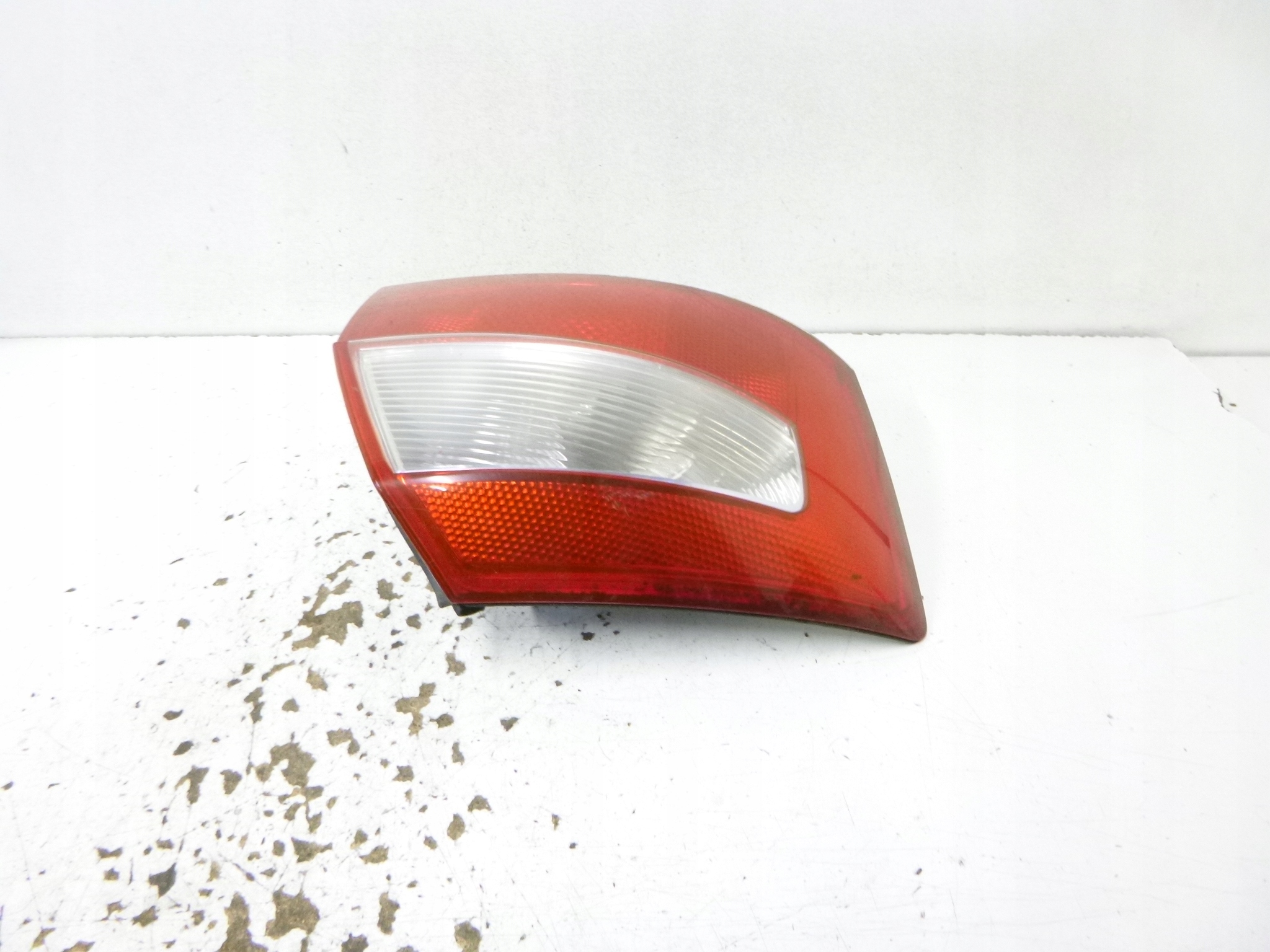 light rear left Audi A4 B6 sedan 2003r.