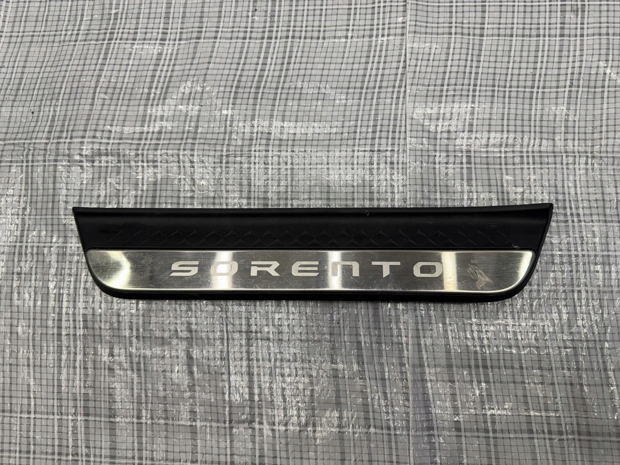 молдинг порога левый kia SORENTO IV 85877-P2100